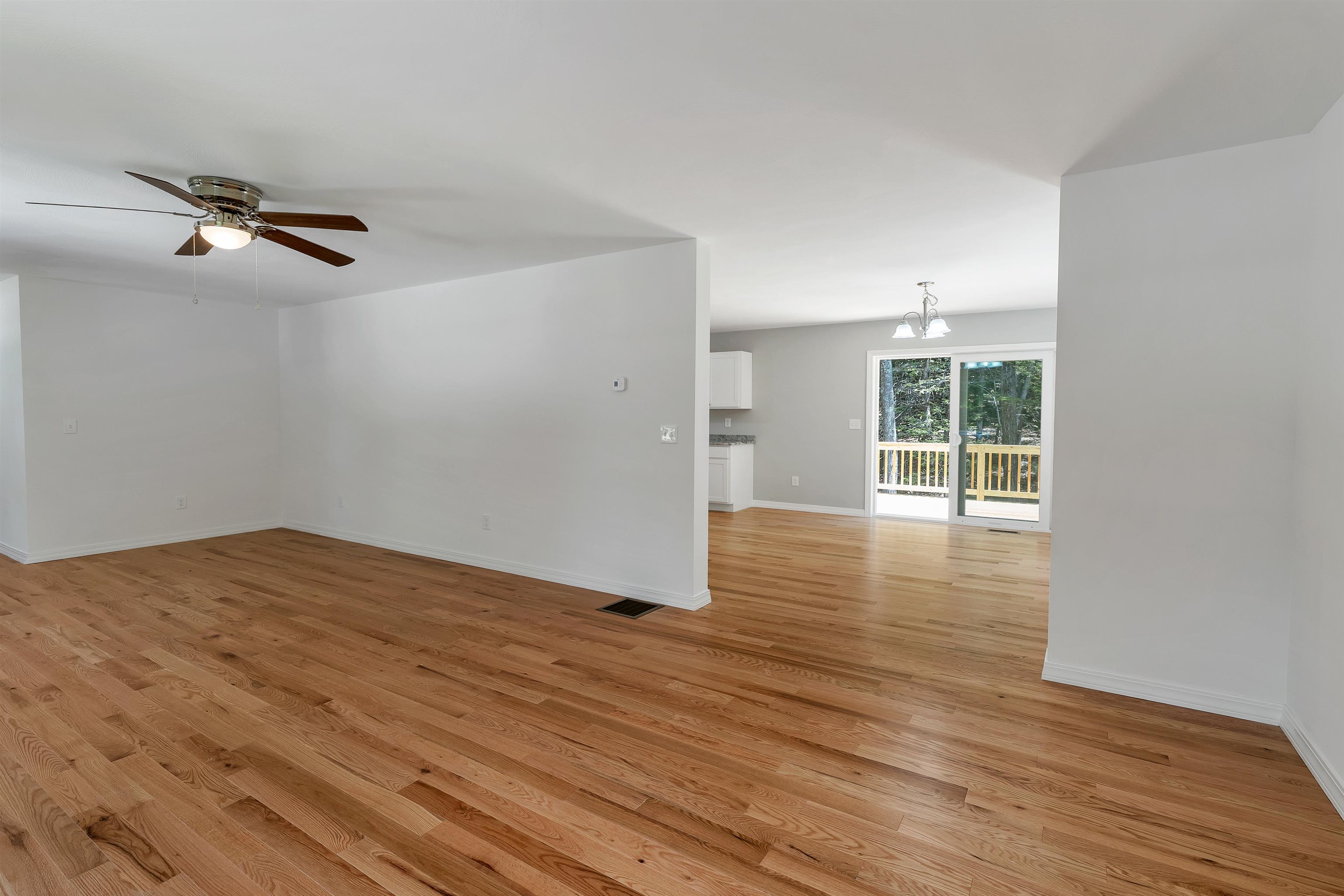 Bennington, New Hampshire, 03442, United States, 3 Bedrooms Bedrooms, ,2 BathroomsBathrooms,Residential,For Sale,1898255