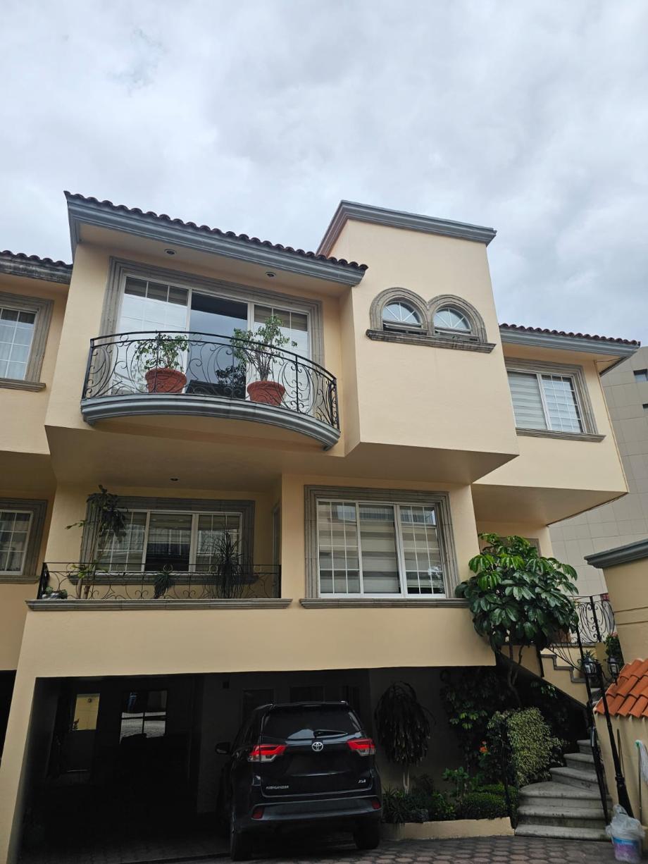Huixquilucan, Estado de méxico, 52787, Mexico, 3 Bedrooms Bedrooms, ,4 BathroomsBathrooms,Residential,For Sale,1917220