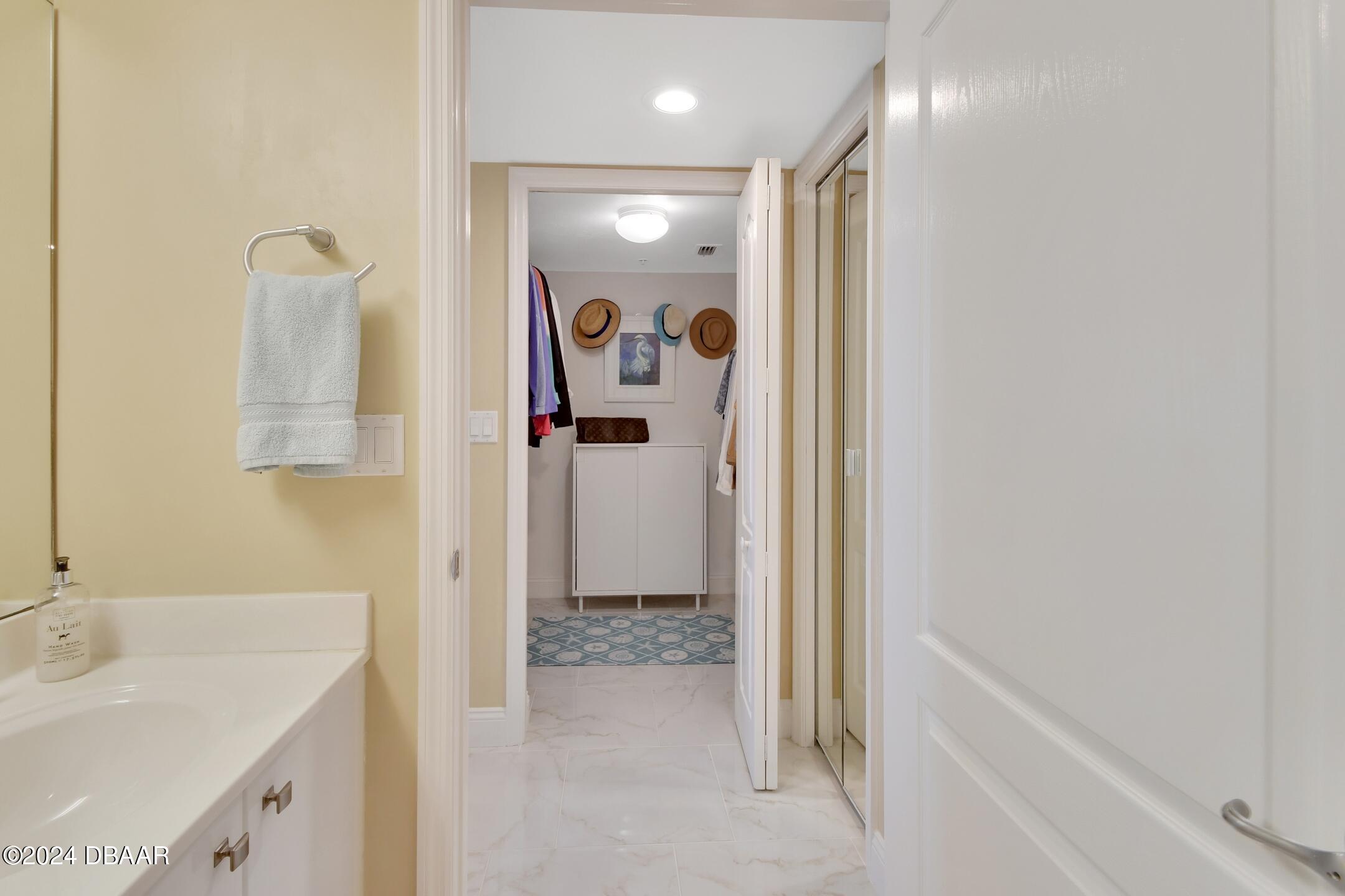Daytona Beach Shores, Florida, 32118, United States, 2 Bedrooms Bedrooms, ,2 BathroomsBathrooms,Residential,For Sale,1924936