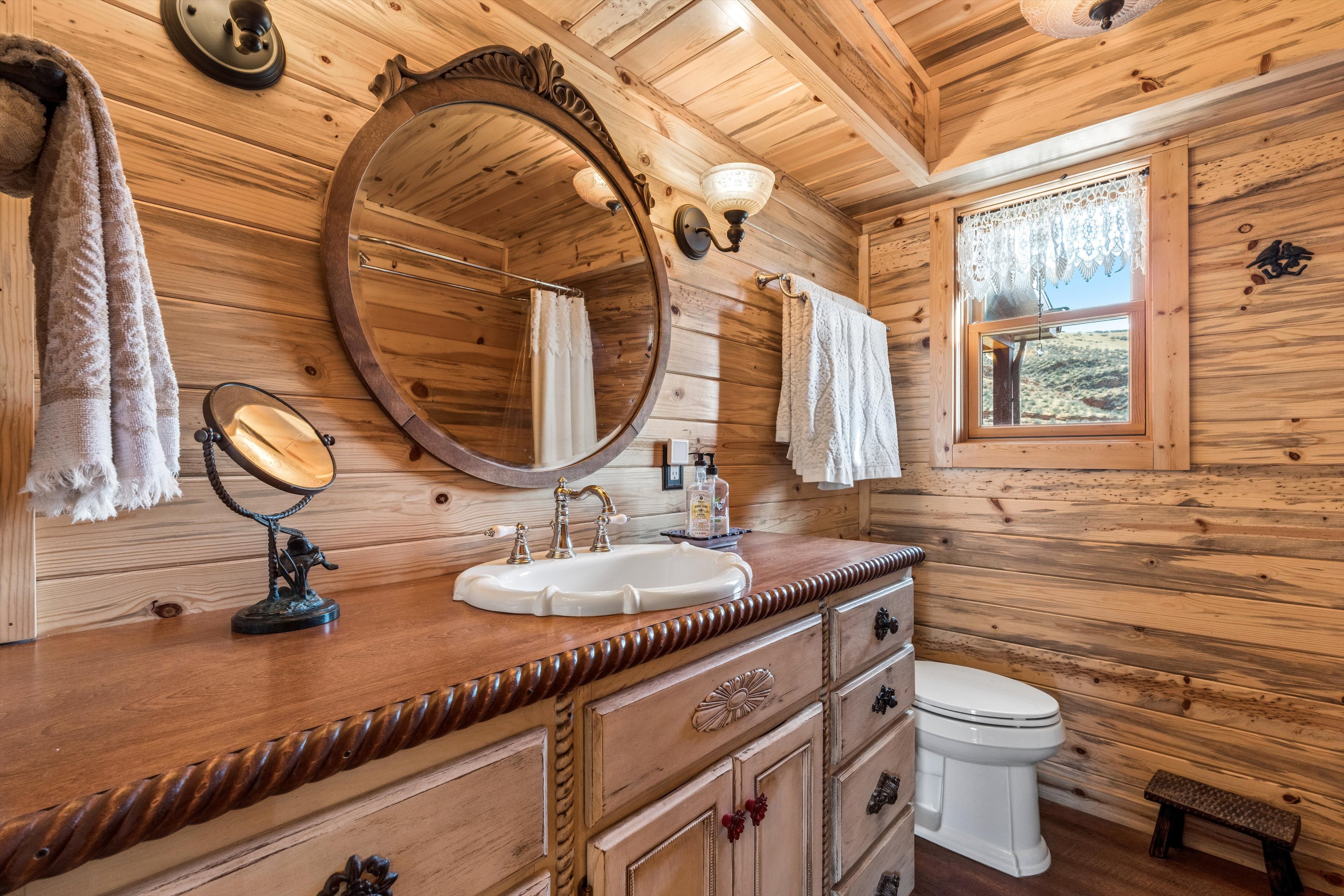  Private Colorado Retreat, Perfectly Positioned Among the Breathtaking Red Bluffs - 物件實景