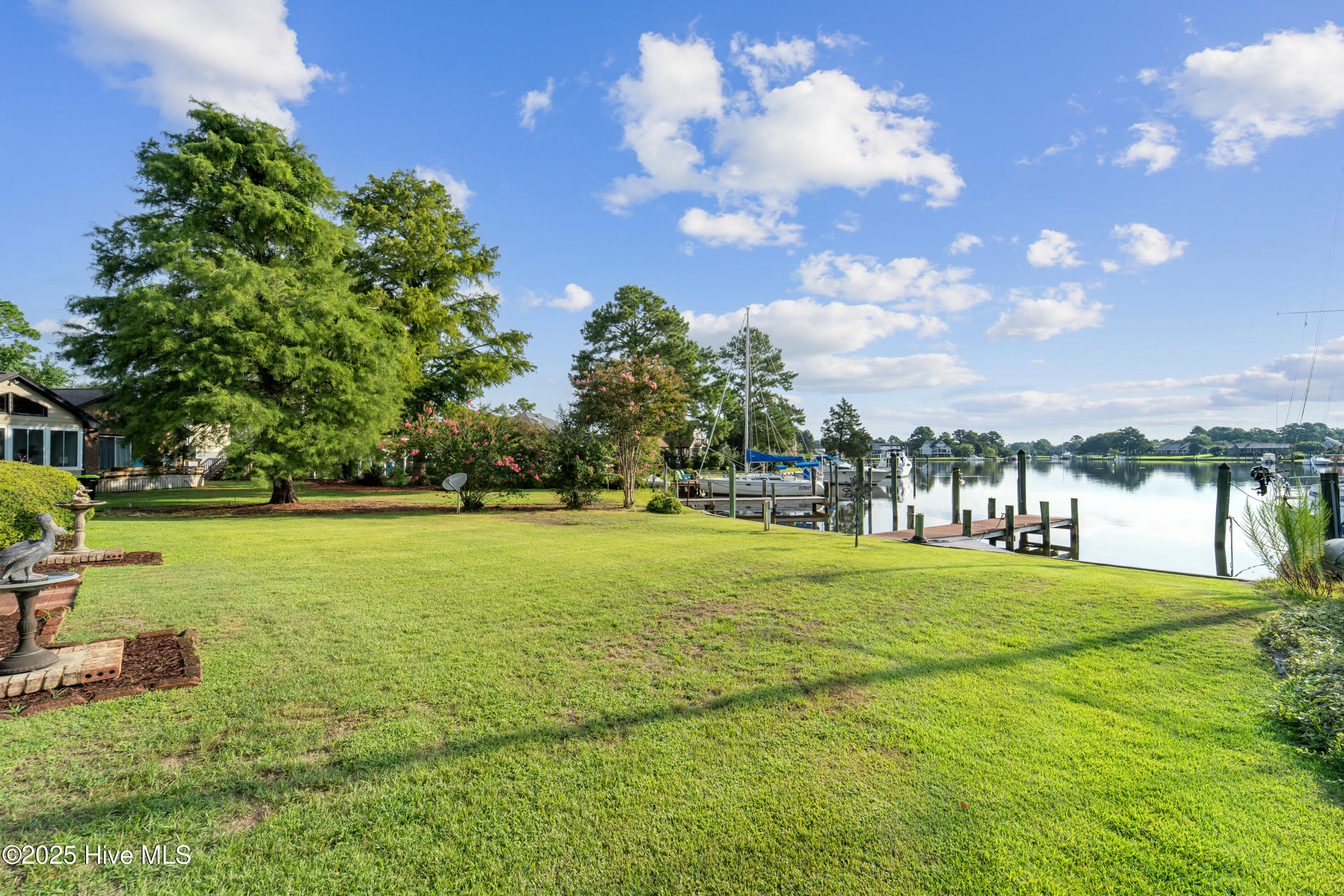 New Bern, North Carolina, 28560, United States, 4 Bedrooms Bedrooms, ,3 BathroomsBathrooms,Residential,For Sale,1907556