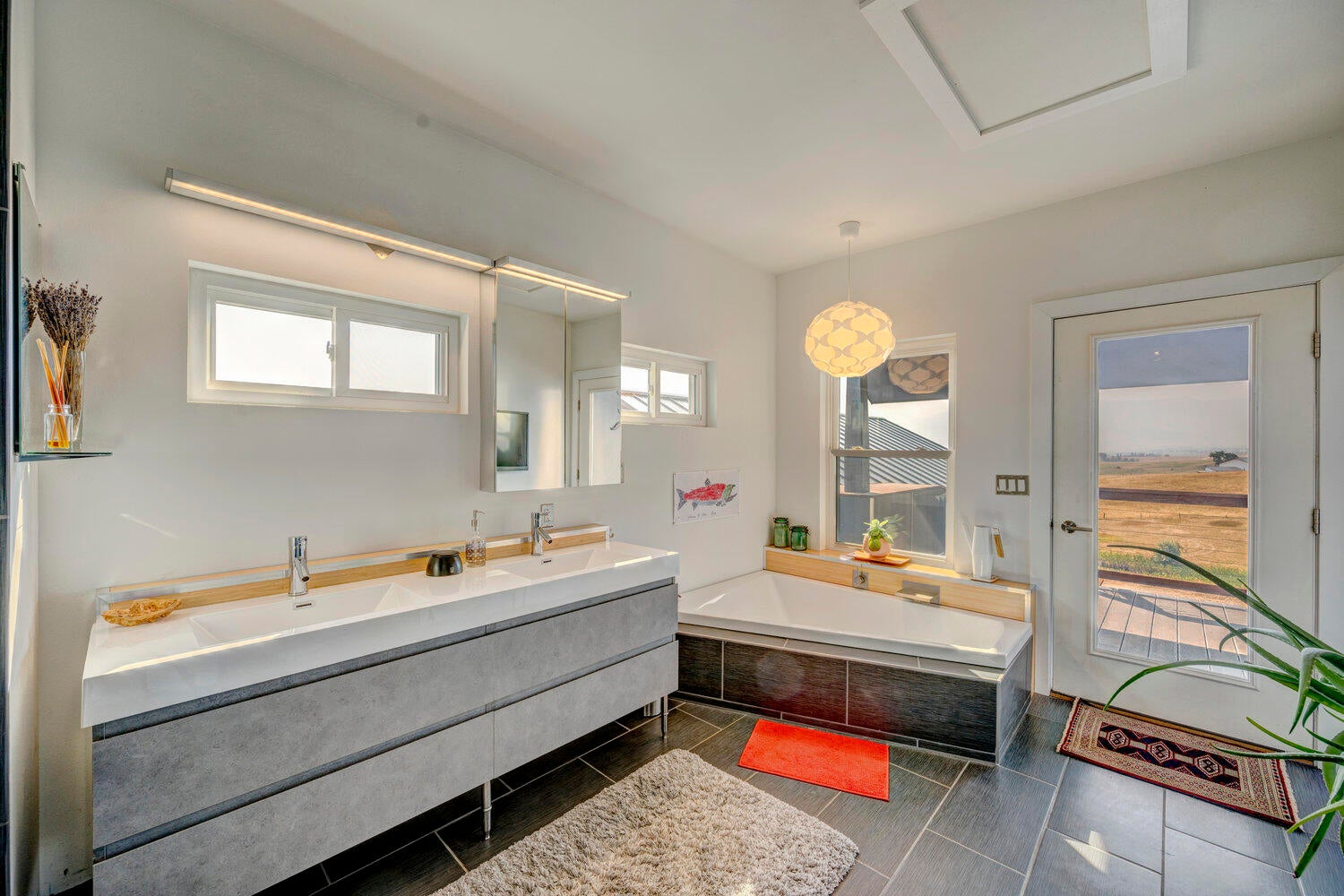 Big Horn, Wyoming, 82833, United States, 3 Bedrooms Bedrooms, ,4 BathroomsBathrooms,Residential,For Sale,1981242