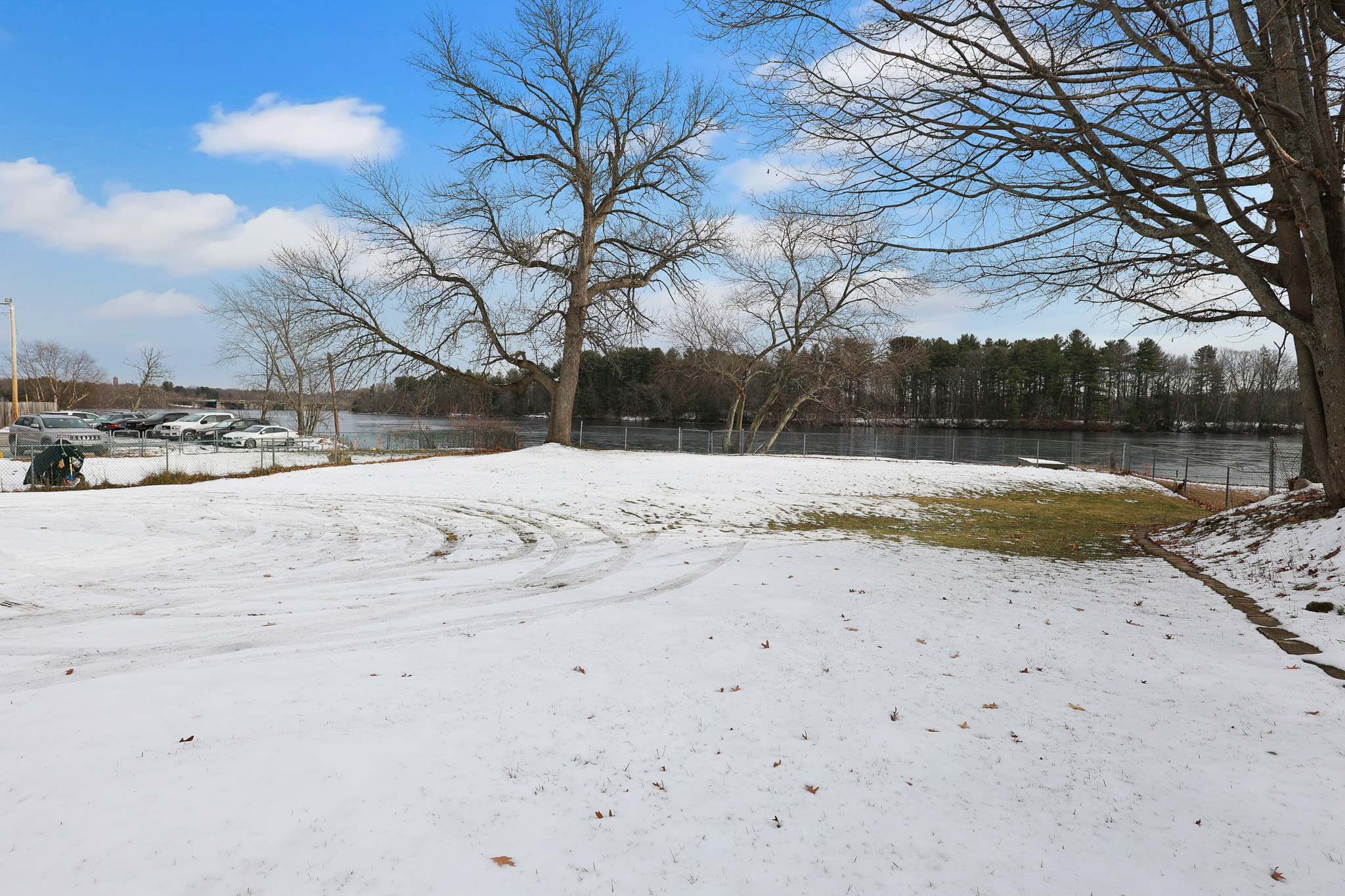 Methuen, Massachusetts, 01844, United States, 3 Bedrooms Bedrooms, ,2 BathroomsBathrooms,Residential,For Sale,2005366