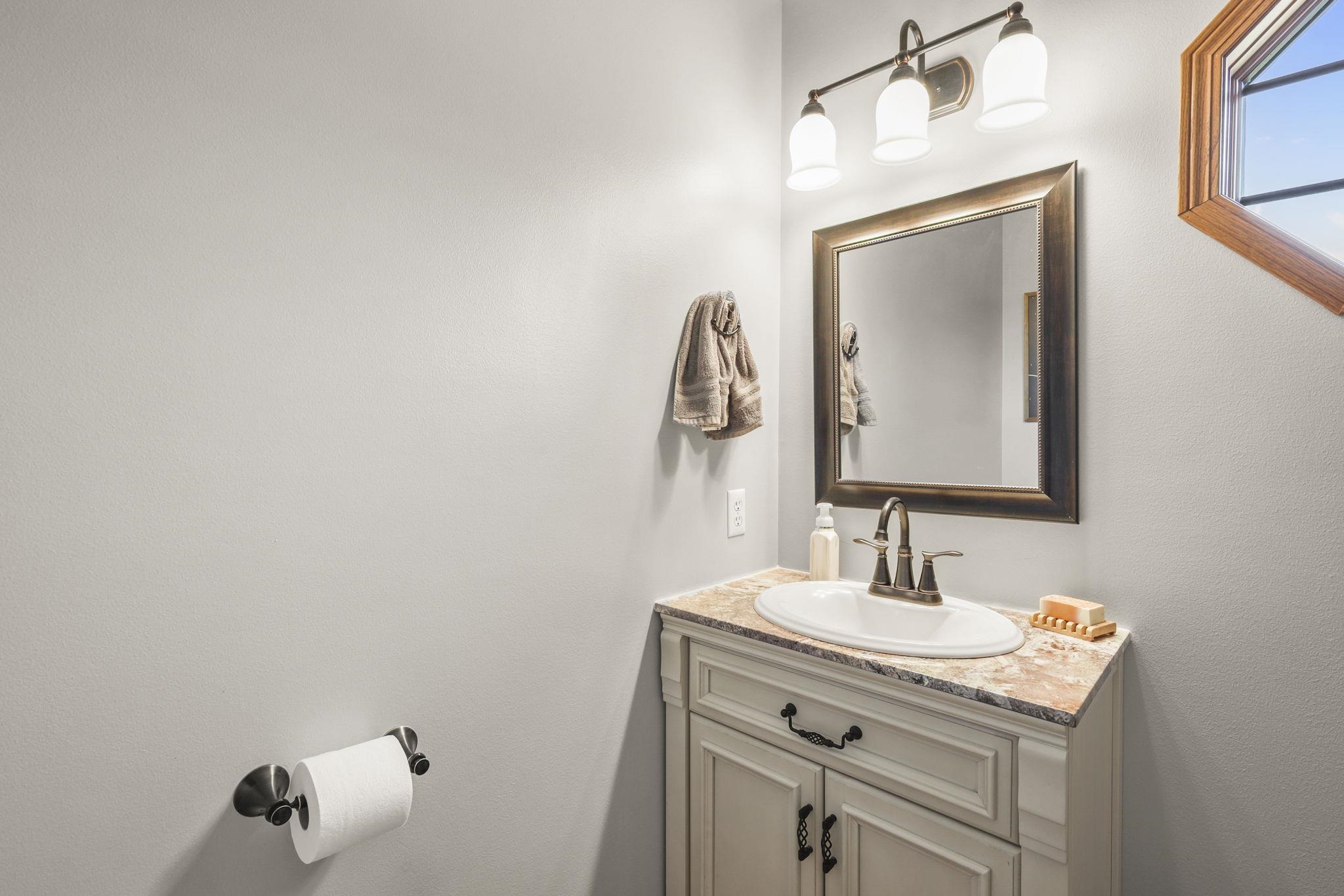 Barneveld, Wisconsin, 53507, United States, 3 Bedrooms Bedrooms, ,4 BathroomsBathrooms,Residential,For Sale,1986114