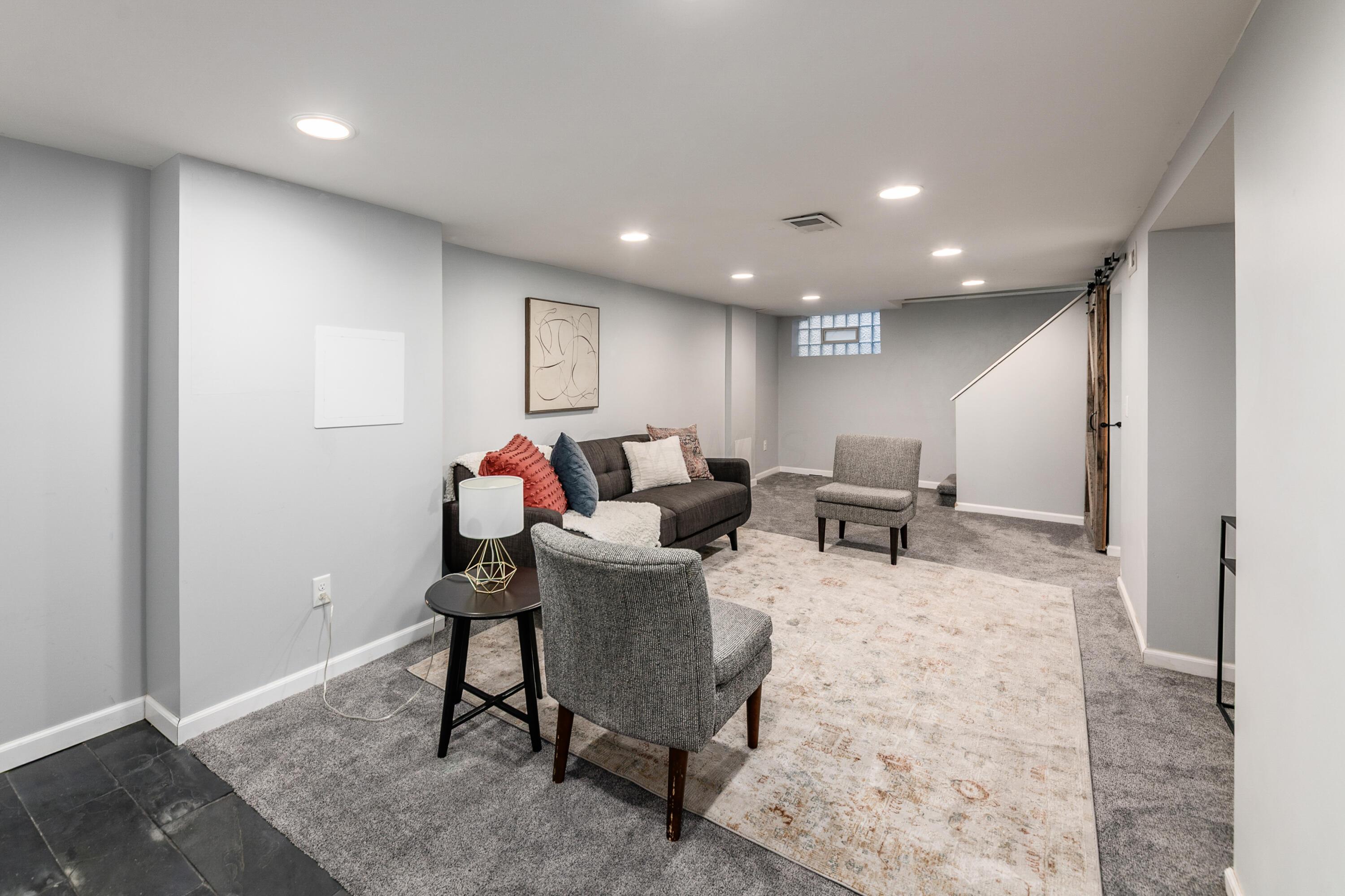 Columbus, Ohio, 43214, United States, 4 Bedrooms Bedrooms, ,3 BathroomsBathrooms,Residential,For Sale,1996077