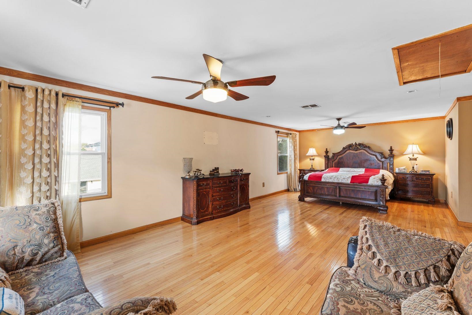 North Bergen, New Jersey, 07047, United States, 5 Bedrooms Bedrooms, ,5 BathroomsBathrooms,Residential,For Sale,2000699