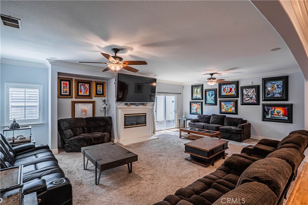 LAKE ELSINORE, California, 92530, United States, 5 Bedrooms Bedrooms, ,3 BathroomsBathrooms,Residential,For Sale,1828180