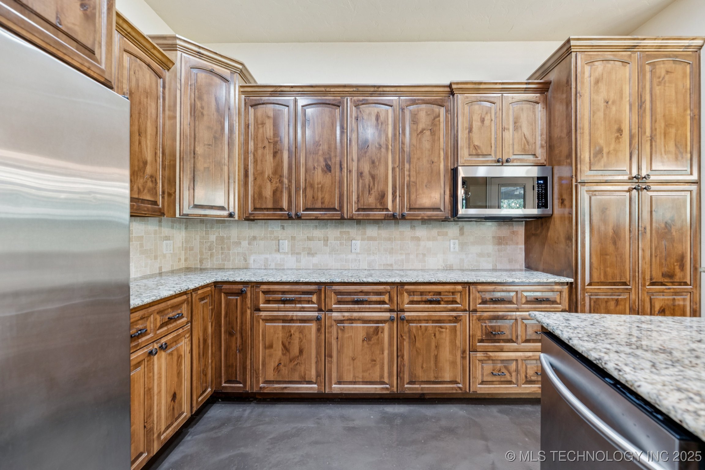 Sapulpa, Oklahoma, 74066, United States, 4 Bedrooms Bedrooms, ,4 BathroomsBathrooms,Residential,For Sale,1940003