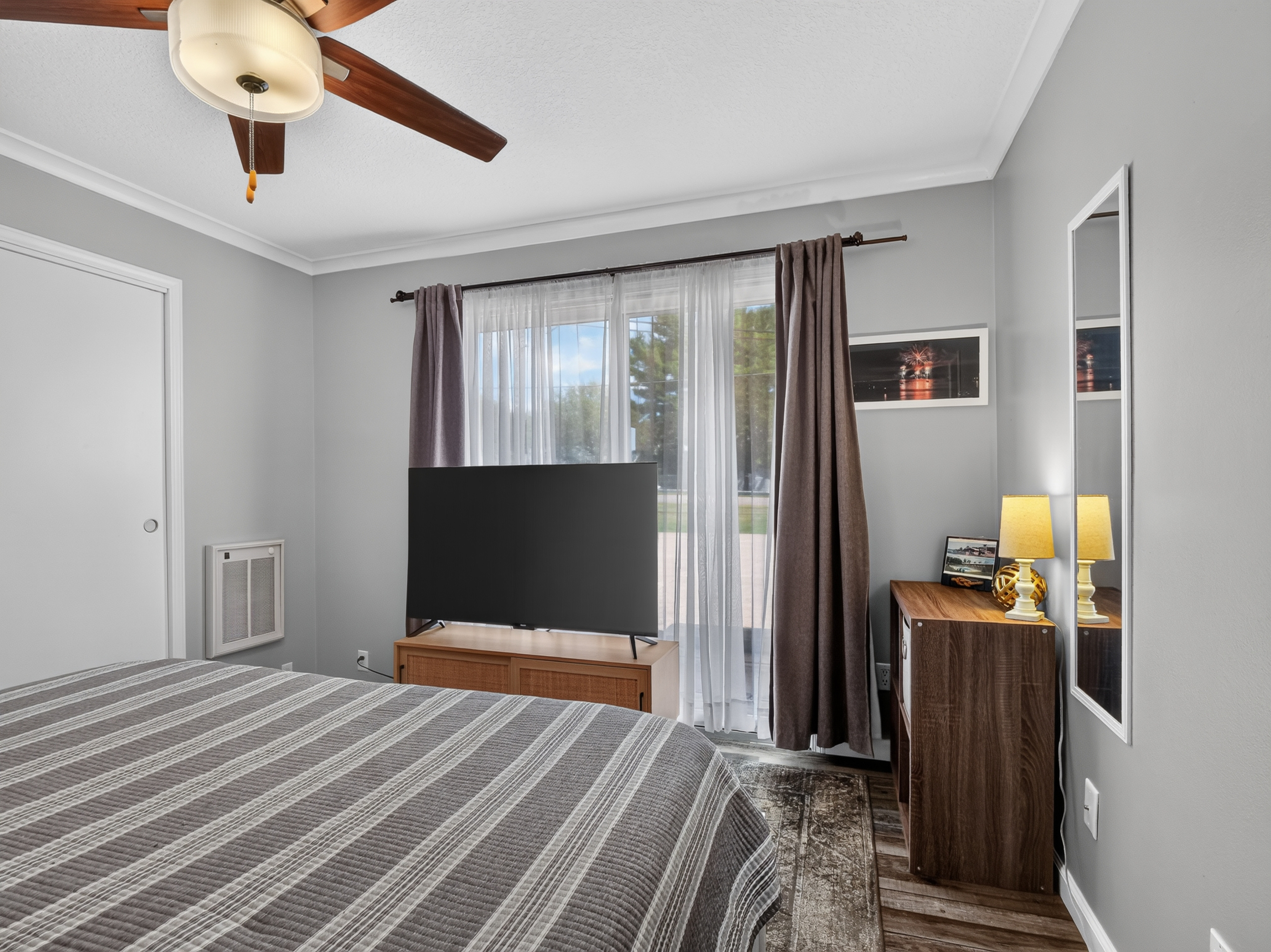  Affordable Lakefront Living on Lake Wawasee - 物件實景