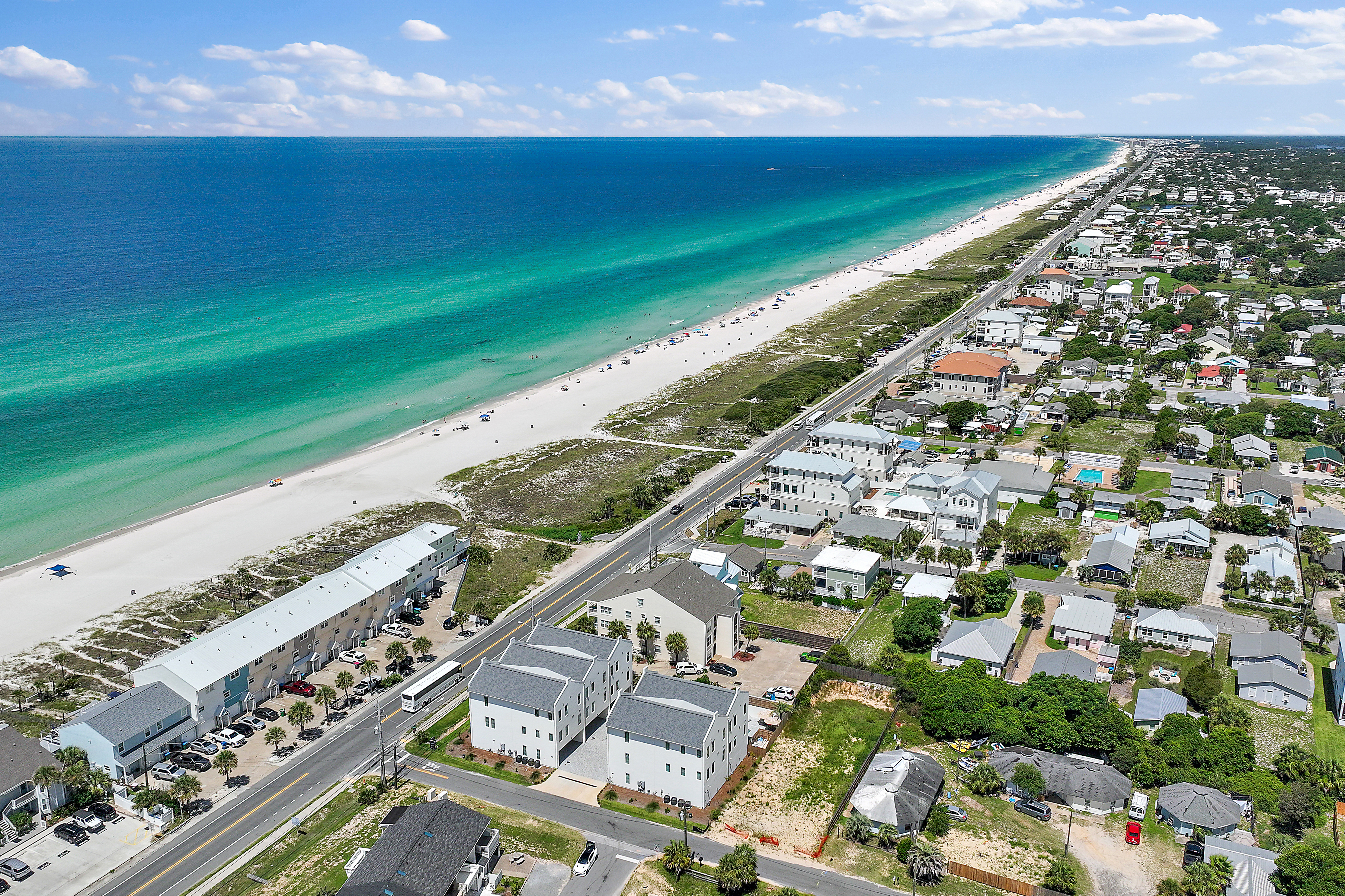  Luxury Concrete Gulf View Townhome - 物件實景
