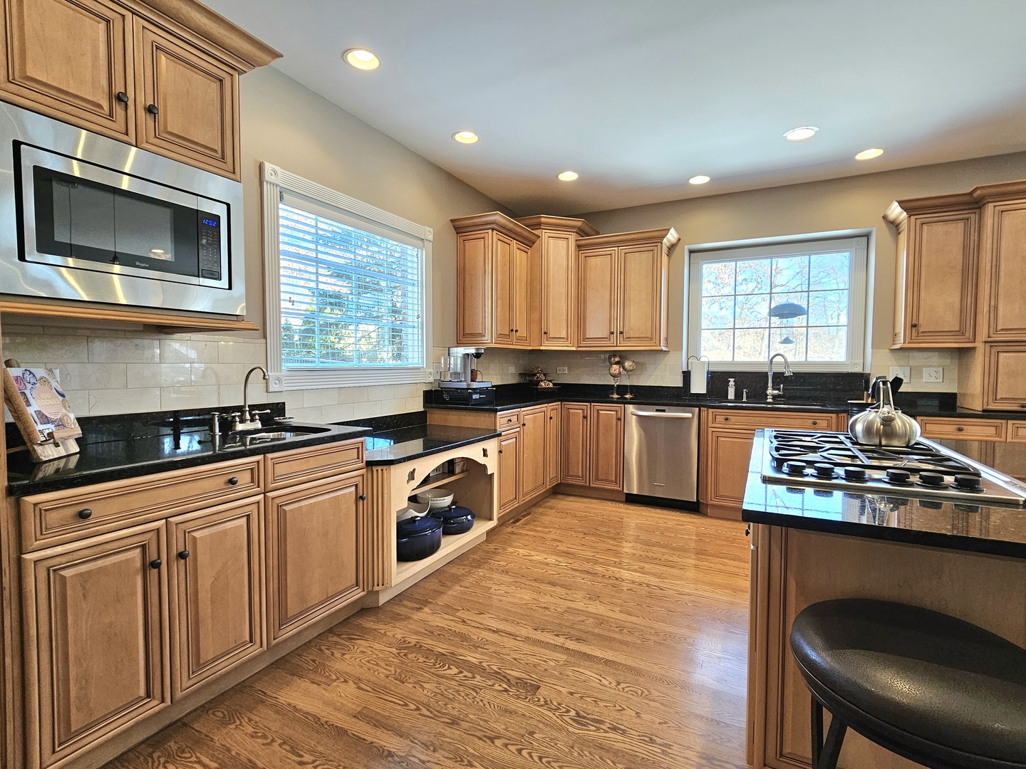 New Lenox, Illinois, 60451, United States, 6 Bedrooms Bedrooms, ,6 BathroomsBathrooms,Residential,For Sale,1810634