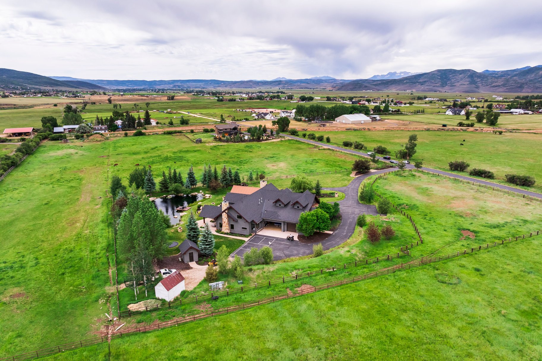  Twilight Moon Ranch on 8 Acres - 物件實景