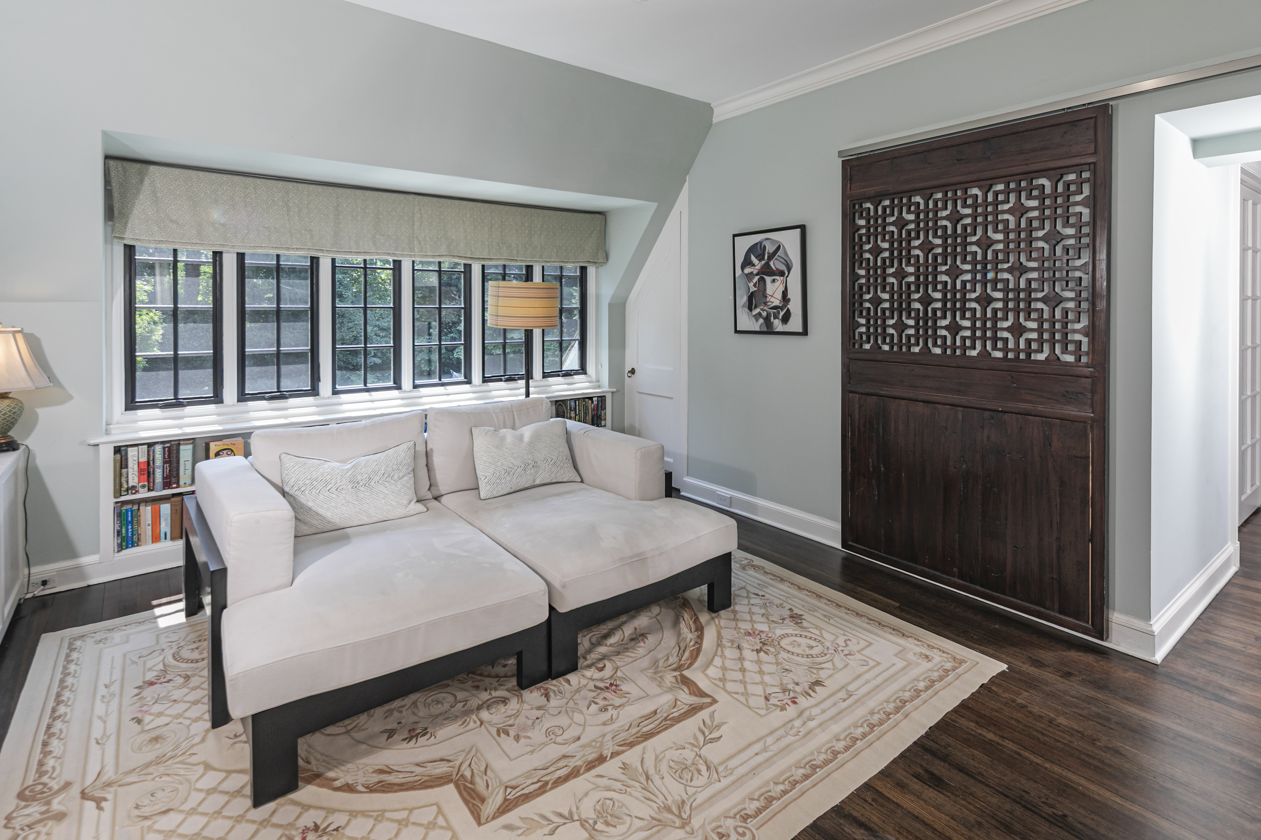  Timeless Allure, Impeccable Updates, Coveted Location - 物件實景
