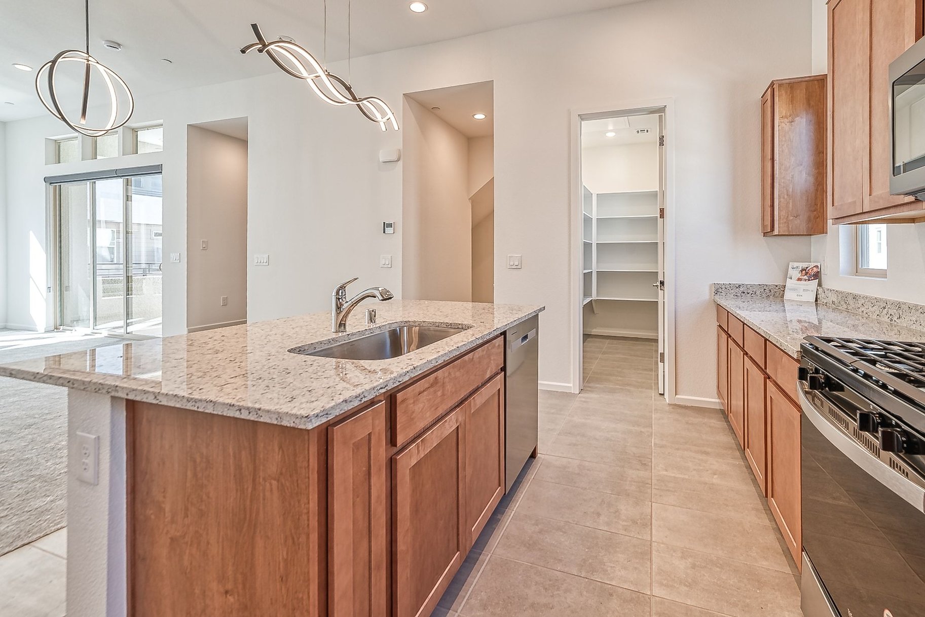  New to Market - 物件實景