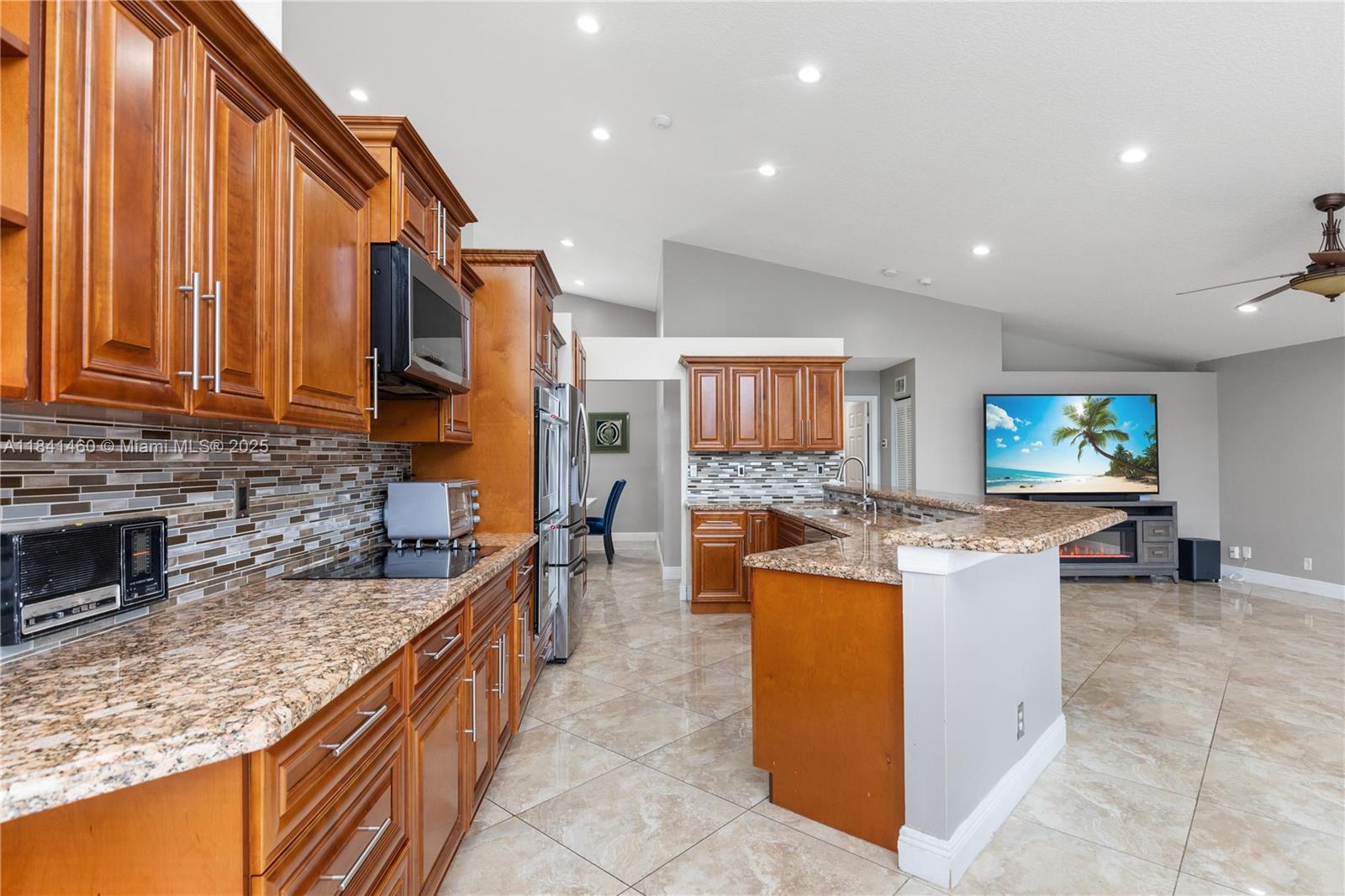 Coral Springs, Florida, 33071, United States, 5 Bedrooms Bedrooms, ,4 BathroomsBathrooms,Residential,For Sale,1921900