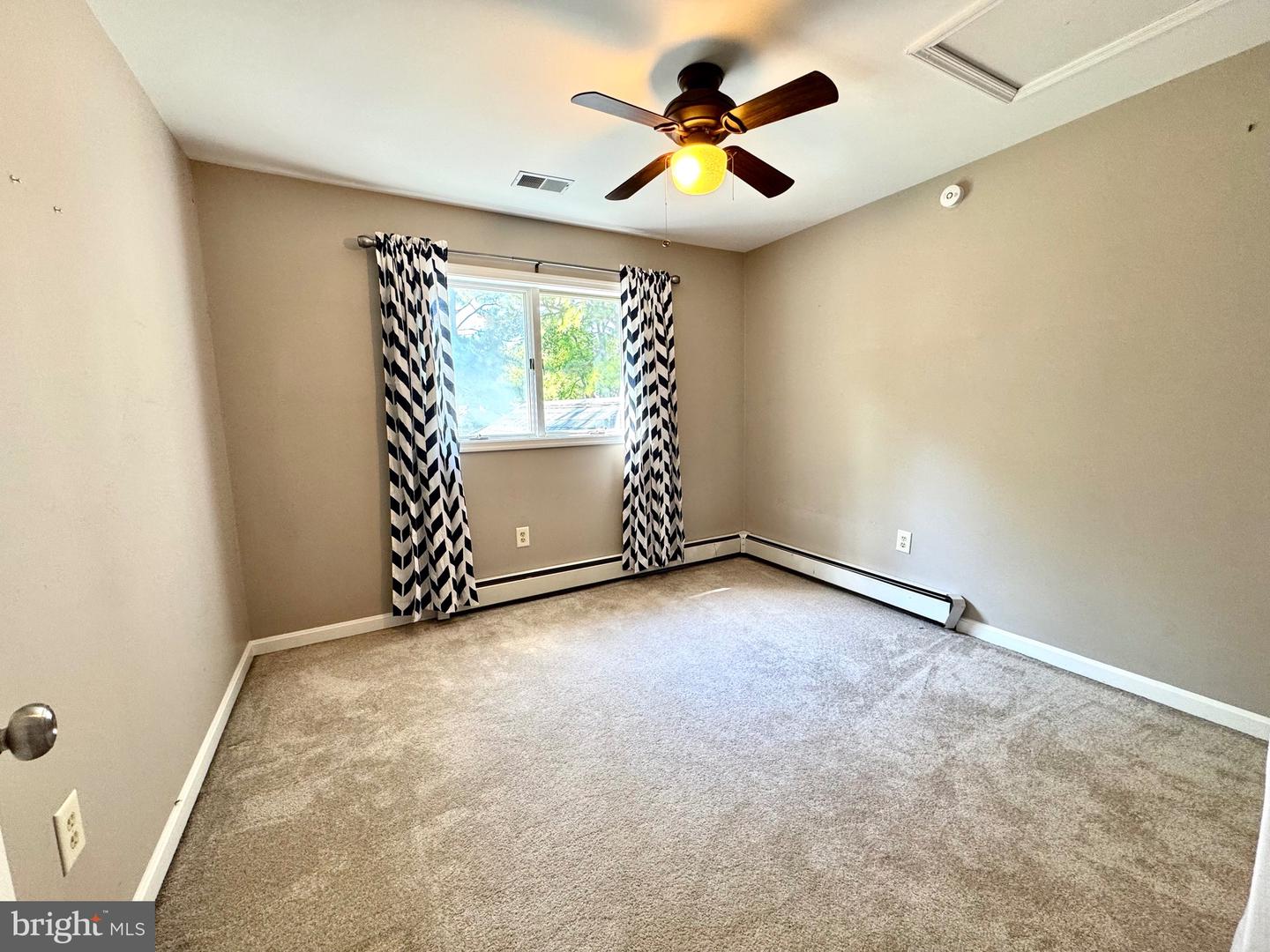 Stevensville, Maryland, 21666, United States, 3 Bedrooms Bedrooms, ,3 BathroomsBathrooms,Residential,For Sale,1957159