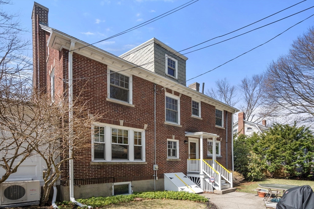 Milton, Massachusetts, 02186, United States, 3 Bedrooms Bedrooms, ,3 BathroomsBathrooms,Residential,For Sale,1941050
