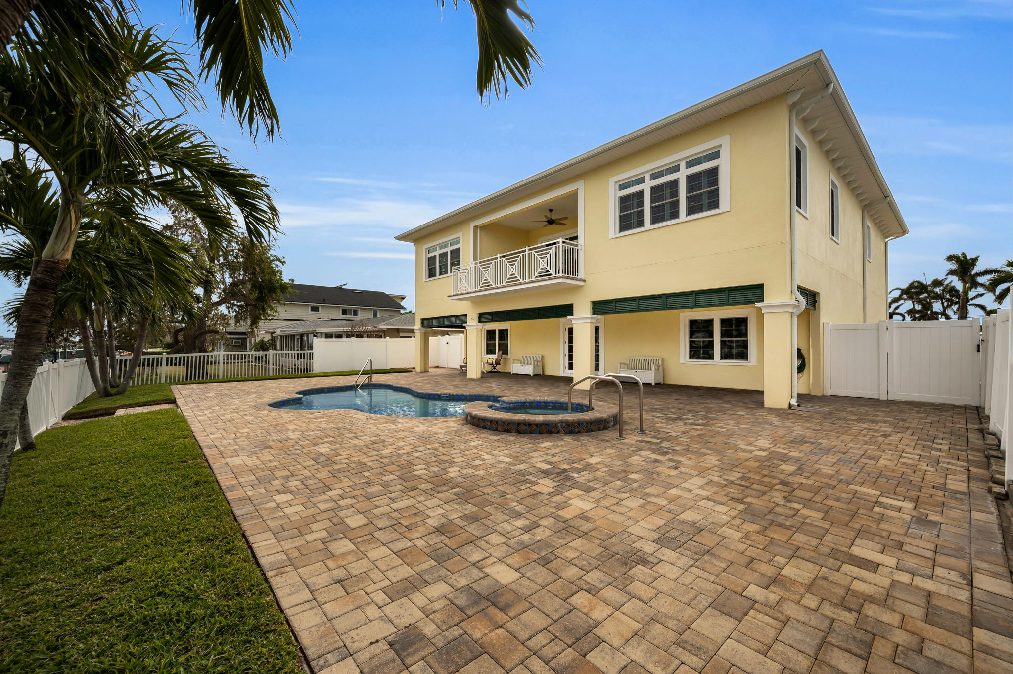 Treasure Island, Florida, 33706, United States, 3 Bedrooms Bedrooms, ,3 BathroomsBathrooms,Residential,For Sale,1974572
