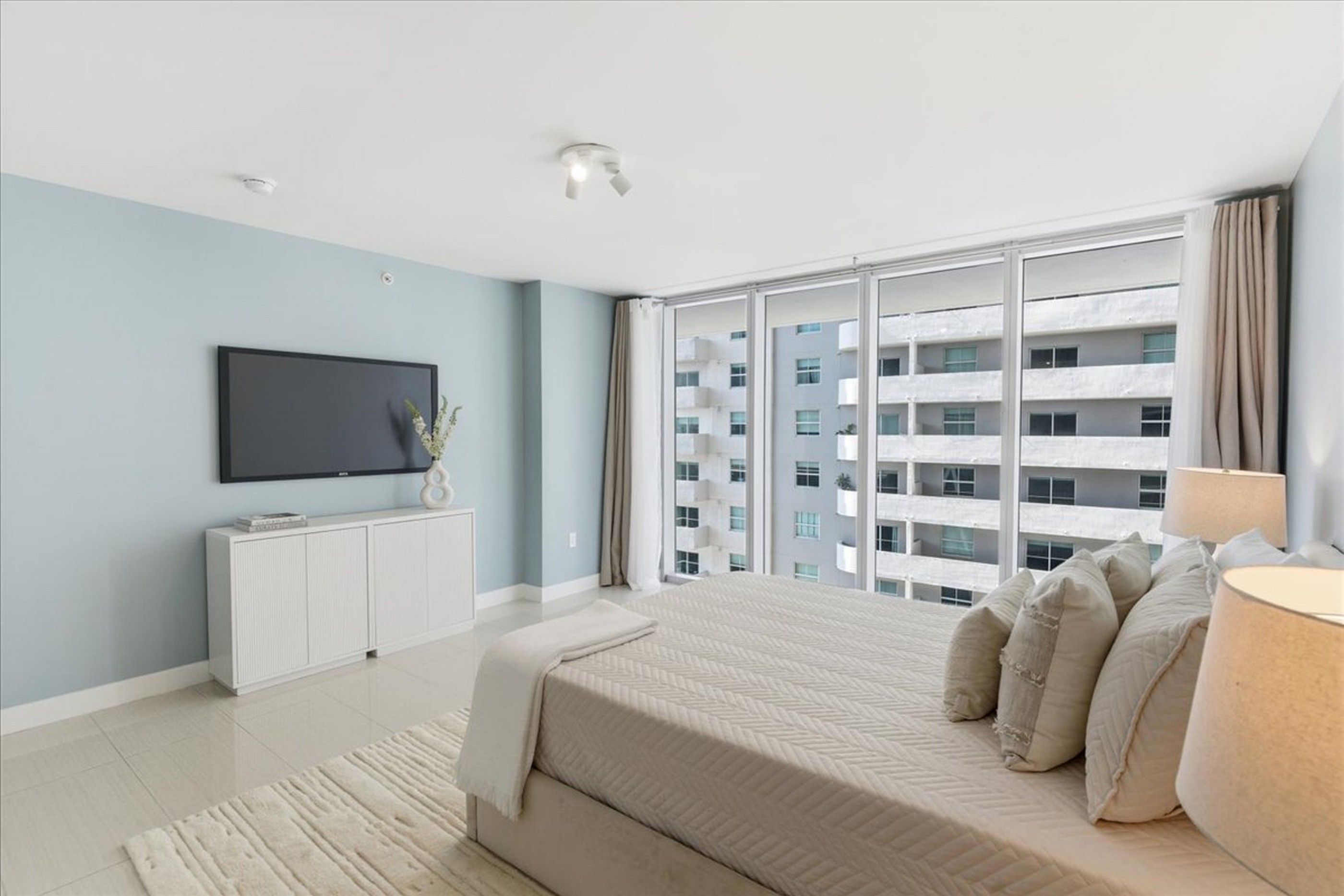  1111 SW 1st Ave, Miami, FL, 33130 - 物件實景