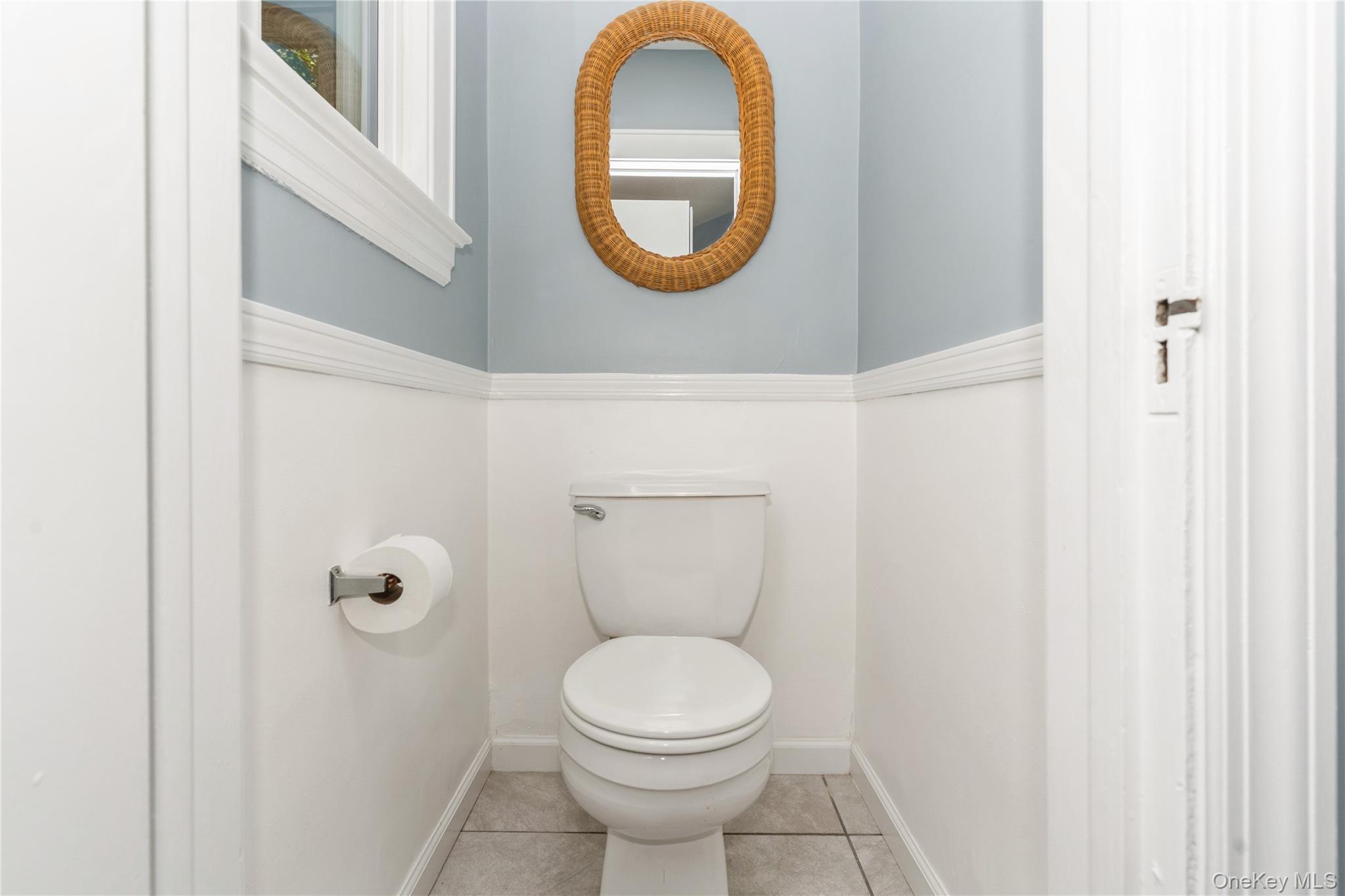 Lynbrook, New York, 11563, United States, 3 Bedrooms Bedrooms, ,2 BathroomsBathrooms,Residential,For Sale,1941758