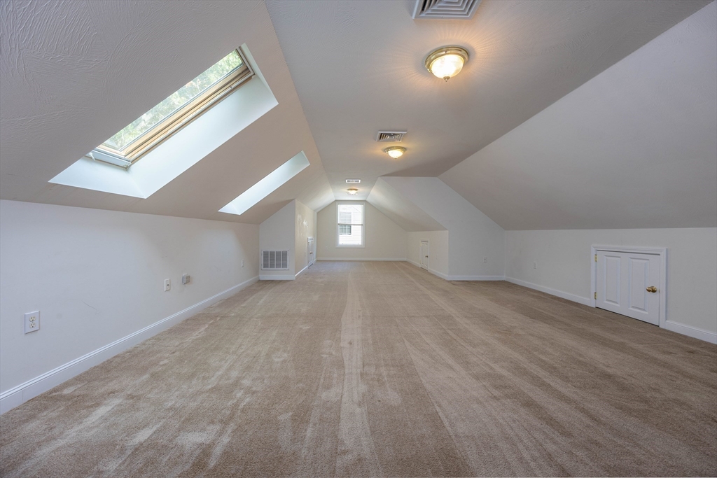 Billerica, Massachusetts, 01862, United States, 3 Bedrooms Bedrooms, ,3 BathroomsBathrooms,Residential,For Sale,1974390