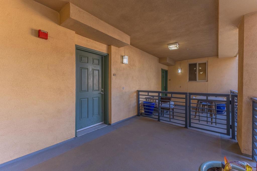 San Diego, California, 92101, United States, 2 Bedrooms Bedrooms, ,2 BathroomsBathrooms,Residential,For Sale,2005921