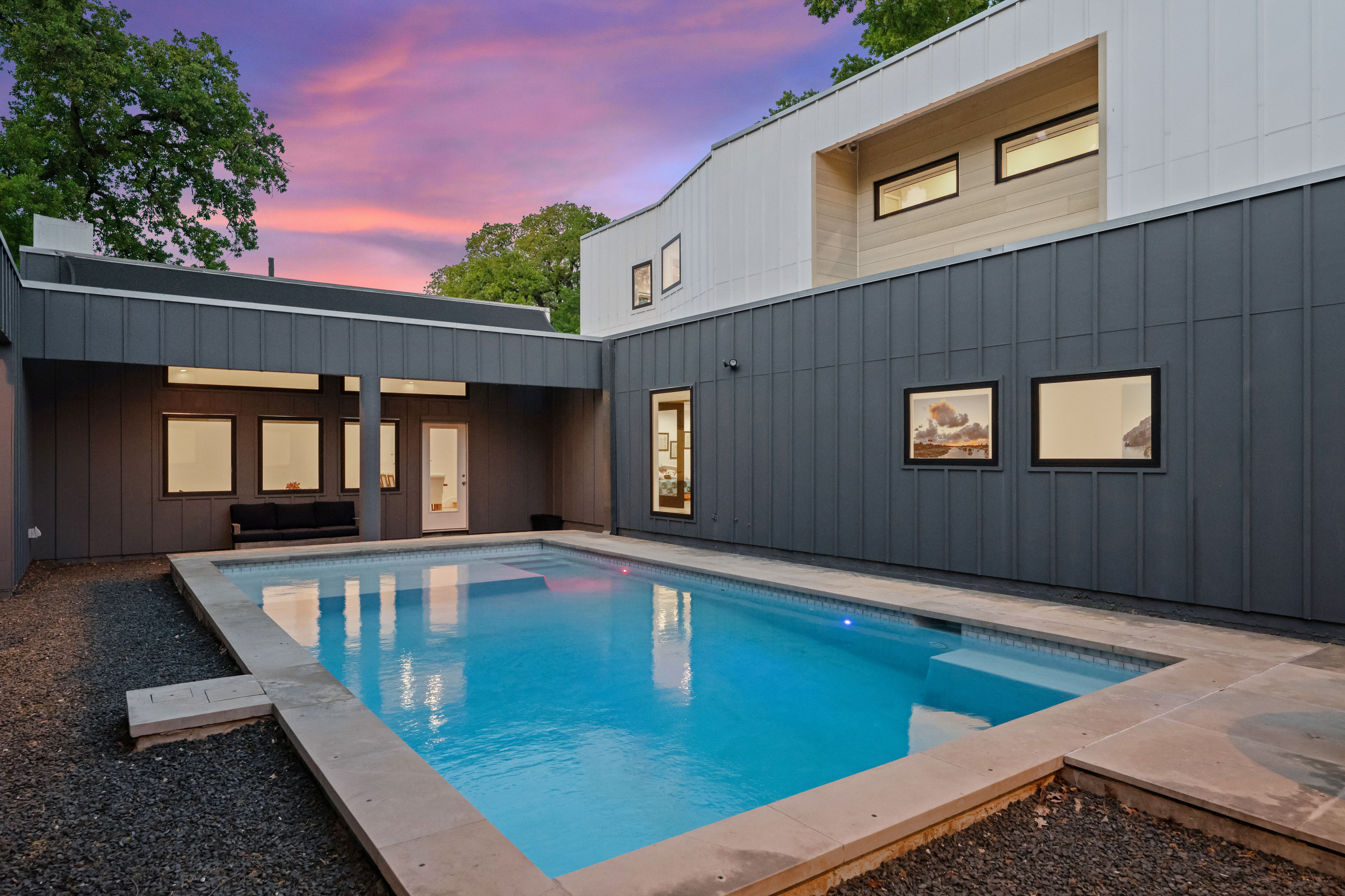  Bridle Path Modern - 物件實景