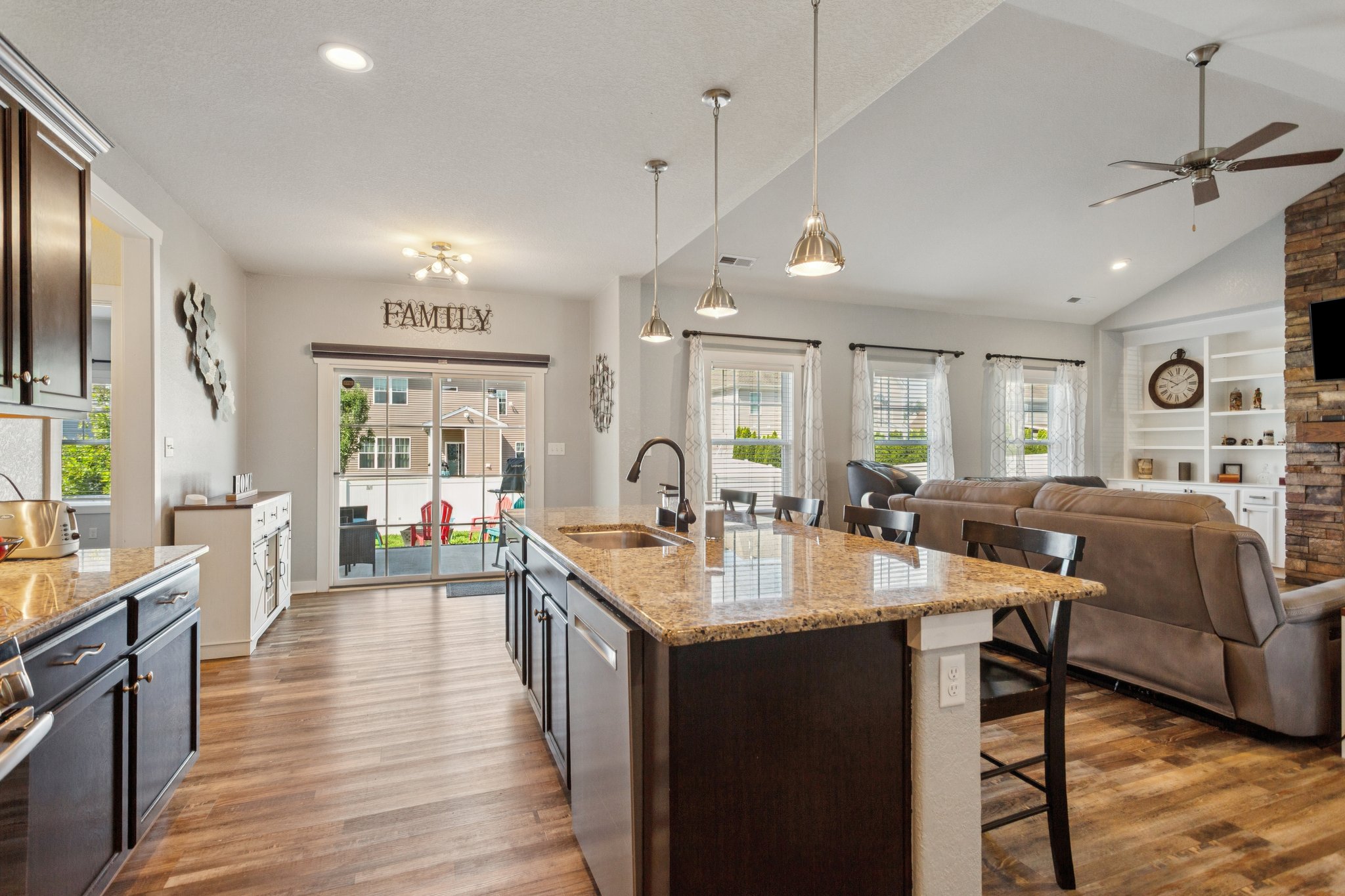 Chesapeake, Virginia, 23322, United States, 5 Bedrooms Bedrooms, ,3 BathroomsBathrooms,Residential,For Sale,1887948