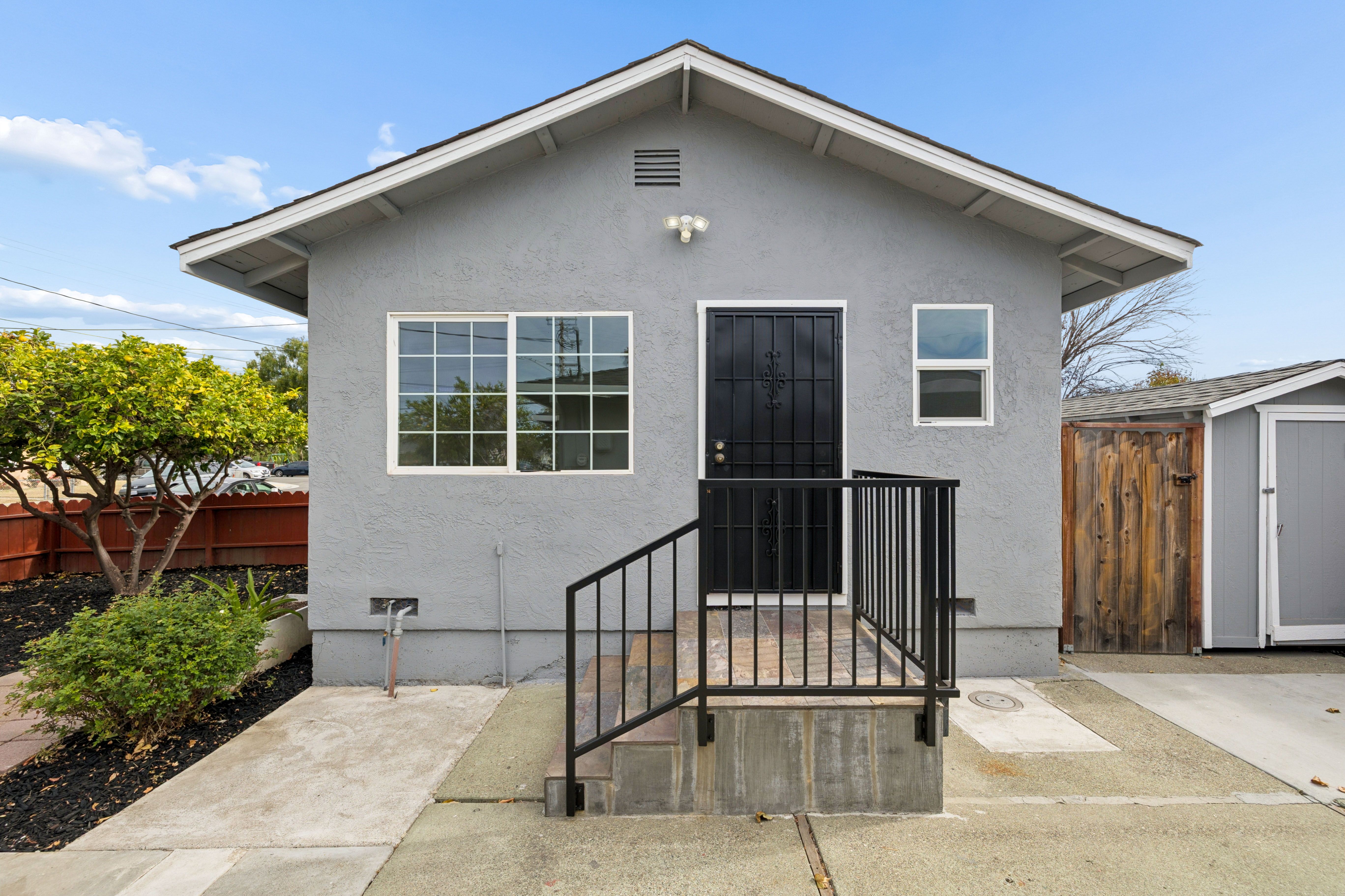  Charming Newark Home with Versatile Detached Guest House - 物件實景