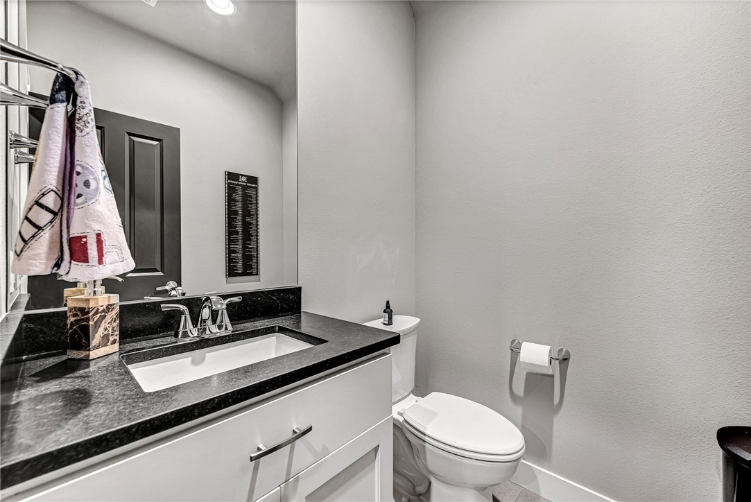 Bentonville, Arkansas, 72713, United States, 4 Bedrooms Bedrooms, ,5 BathroomsBathrooms,Residential,For Sale,1950806