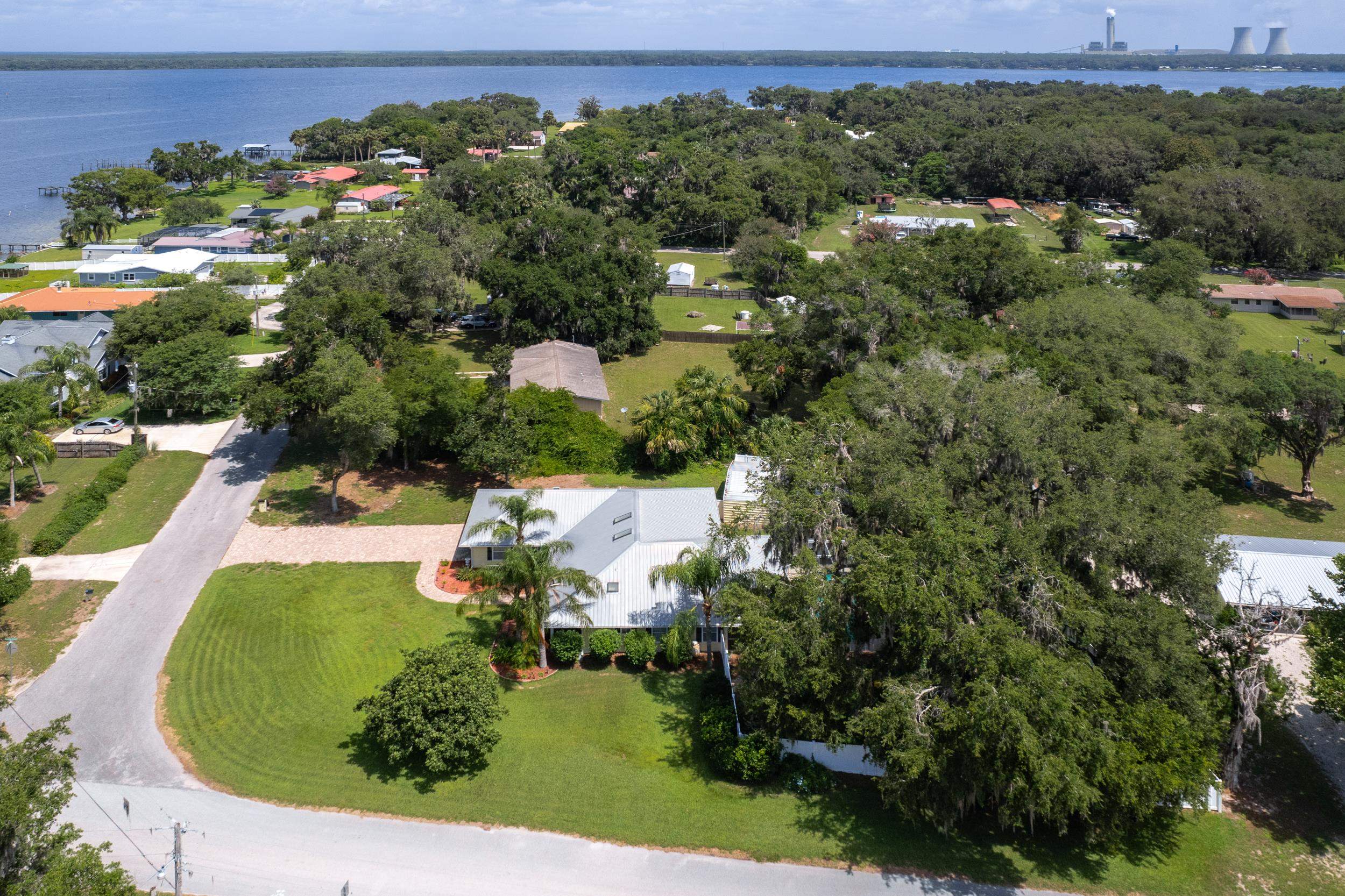 East Palatka, Florida, 32131, United States, 3 Bedrooms Bedrooms, ,2 BathroomsBathrooms,Residential,For Sale,1983358