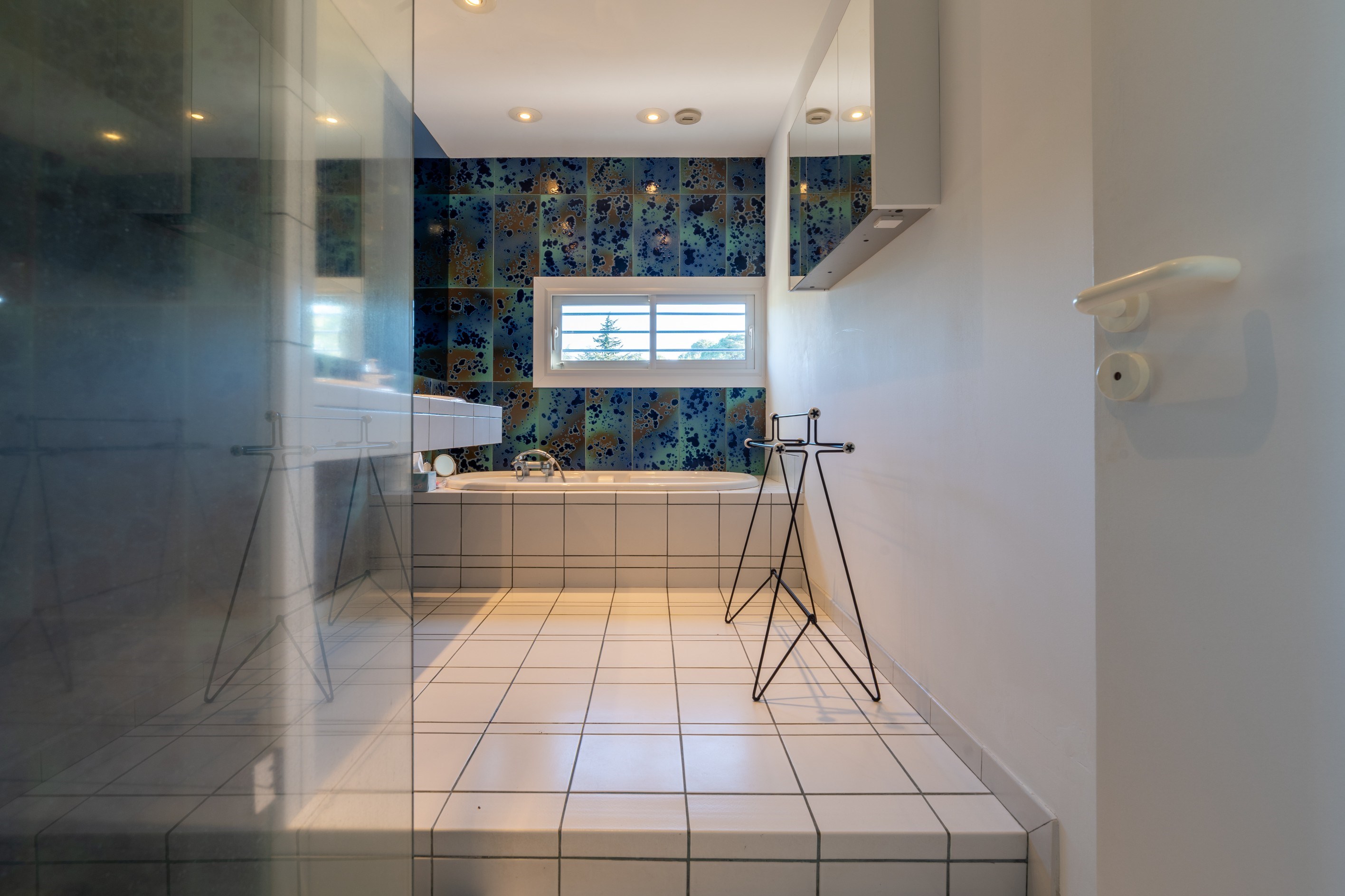 Single-storey living between sea and town - swimming pool - 物件實景
