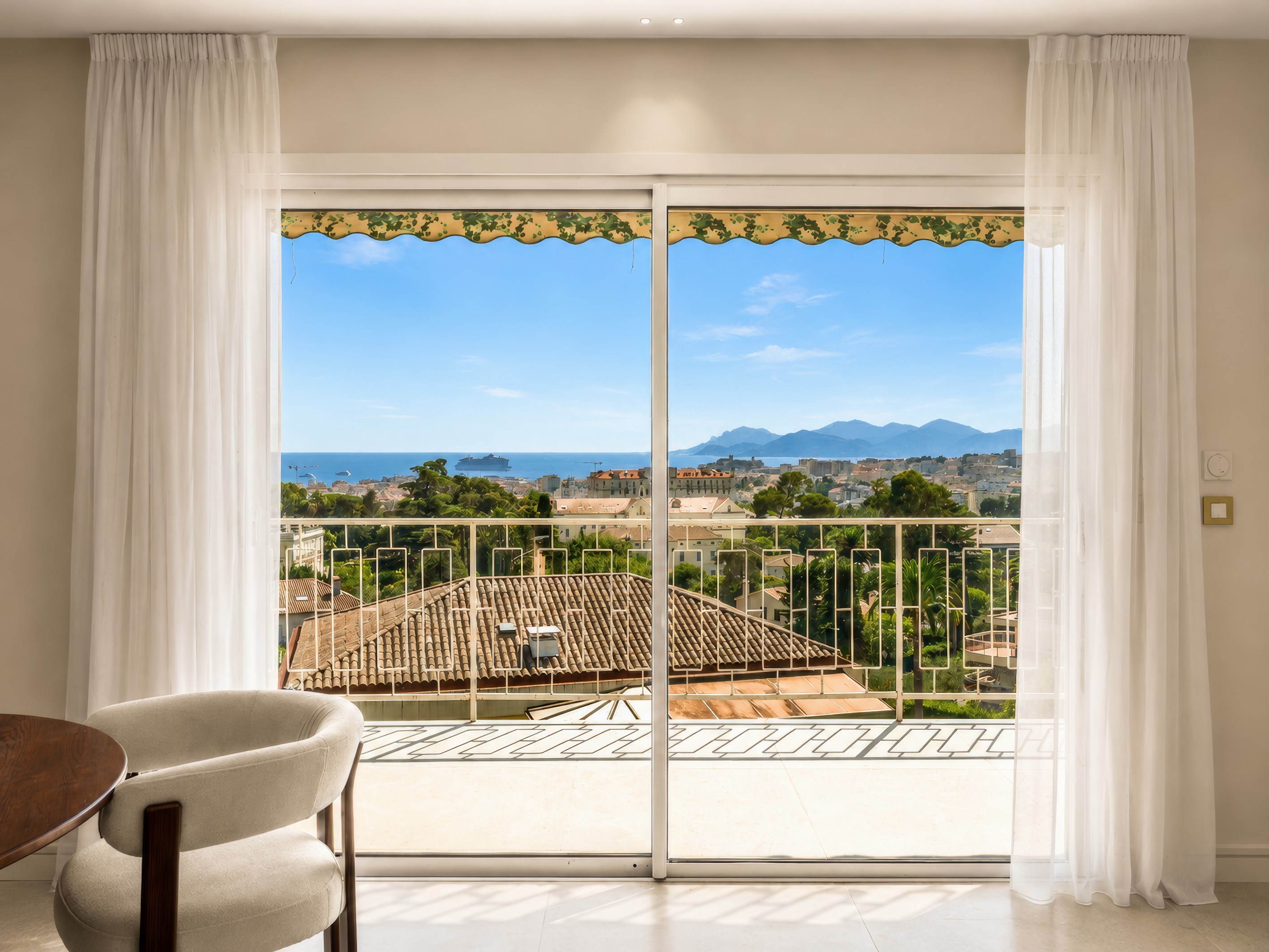  Cannes Oxford: 86 sq.m sea view apartment with terrace in a sought-after neighb… - 物件實景