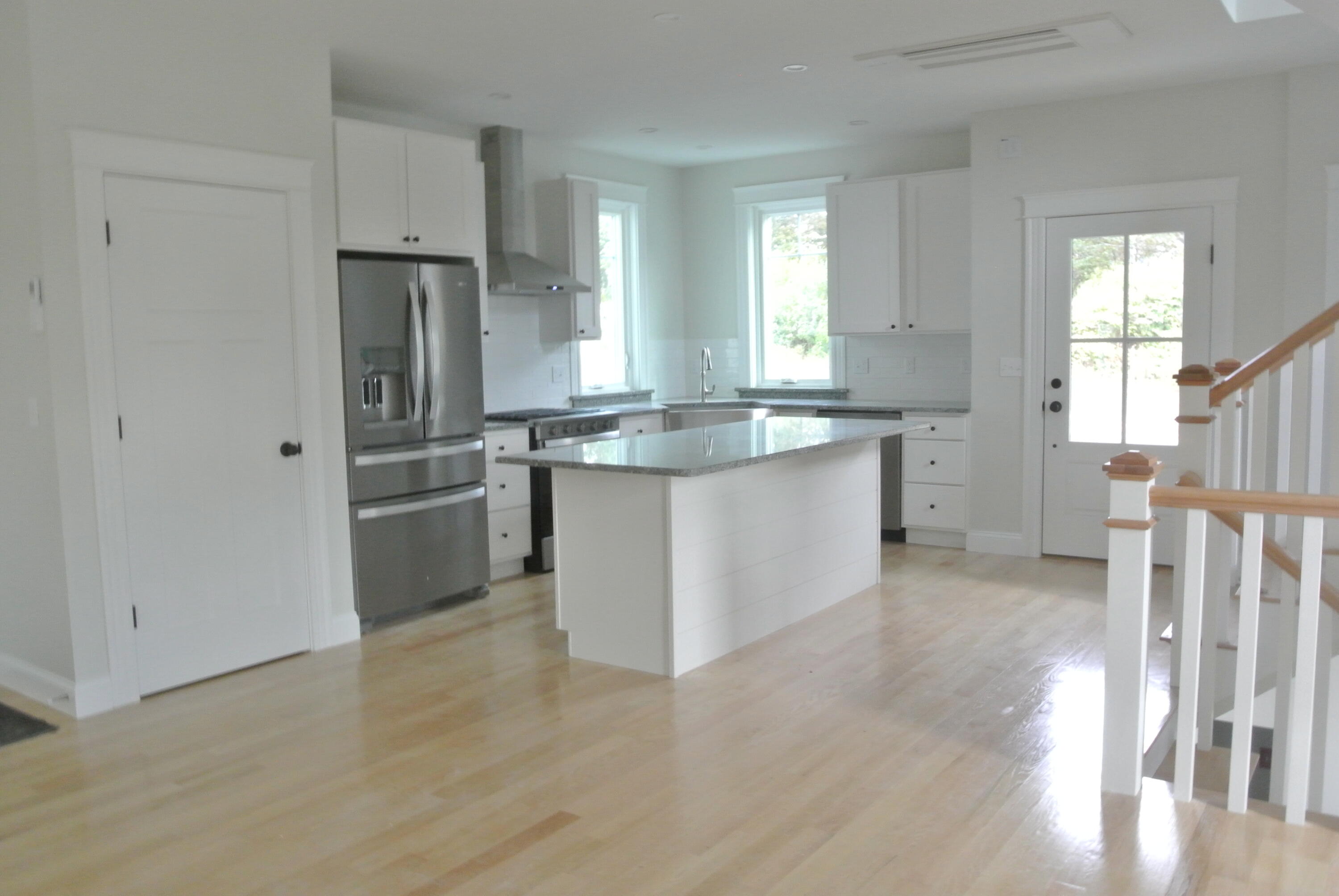 South Portland, Maine, 04106, United States, 3 Bedrooms Bedrooms, ,4 BathroomsBathrooms,Residential,For Sale,1966716