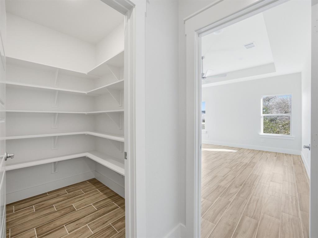 Weatherford, Texas, 76085, United States, 4 Bedrooms Bedrooms, ,3 BathroomsBathrooms,Residential,For Sale,2008170