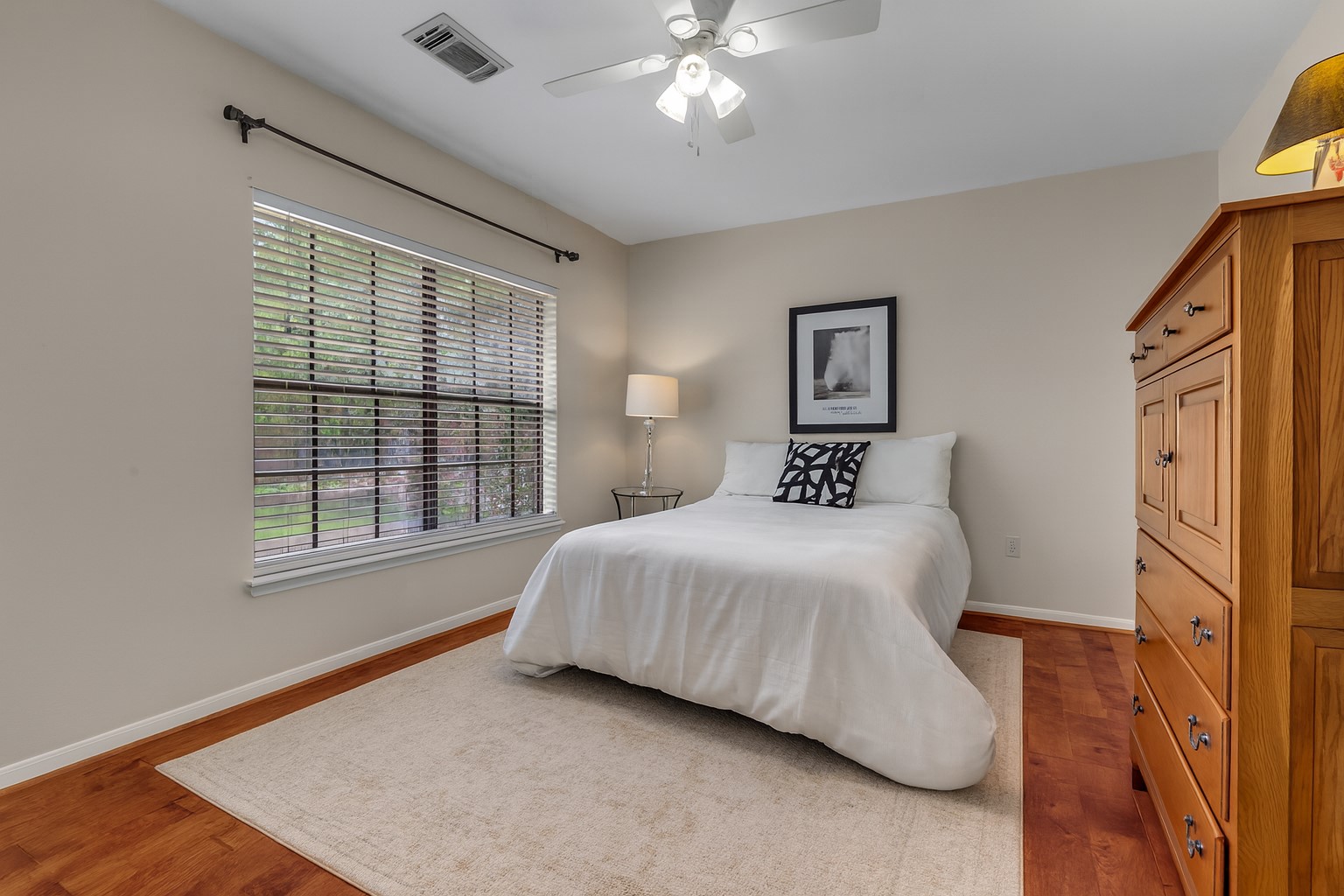The Woodlands, Texas, 77381, United States, 4 Bedrooms Bedrooms, ,3 BathroomsBathrooms,Residential,For Sale,1933058