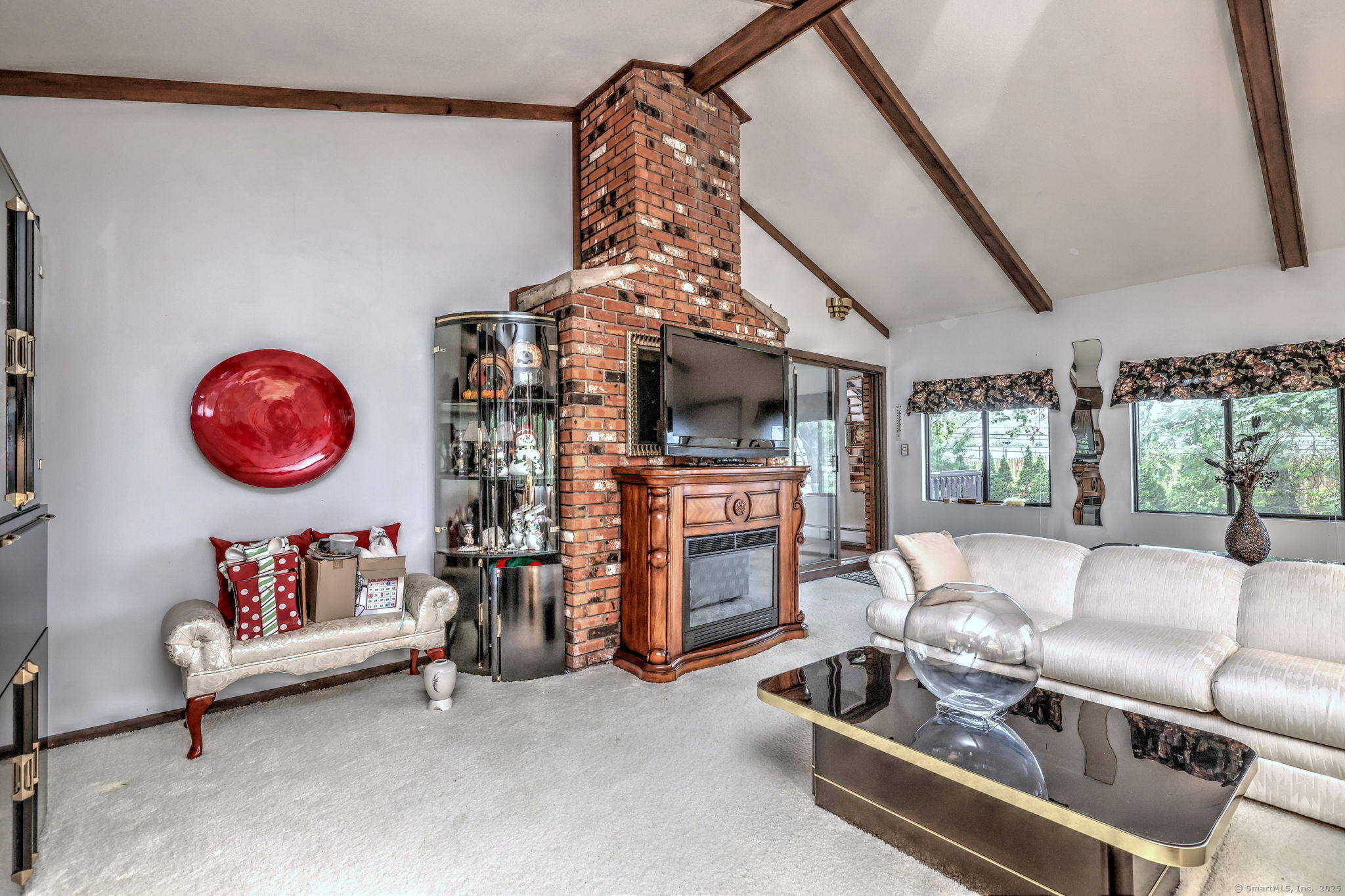 West Haven, Connecticut, 06516, United States, 3 Bedrooms Bedrooms, ,2 BathroomsBathrooms,Residential,For Sale,1925877