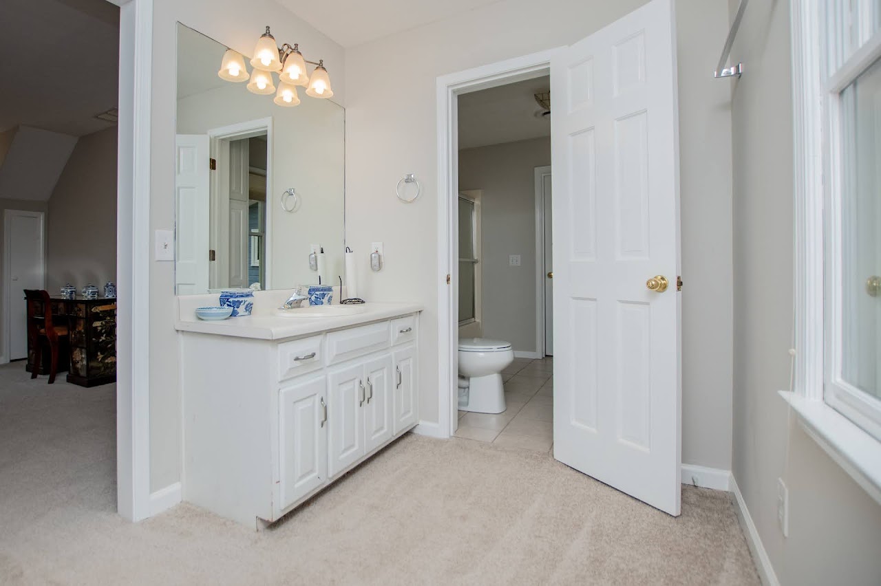 Carrollton, Georgia, 30117, United States, 4 Bedrooms Bedrooms, ,5 BathroomsBathrooms,Residential,For Sale,1861249