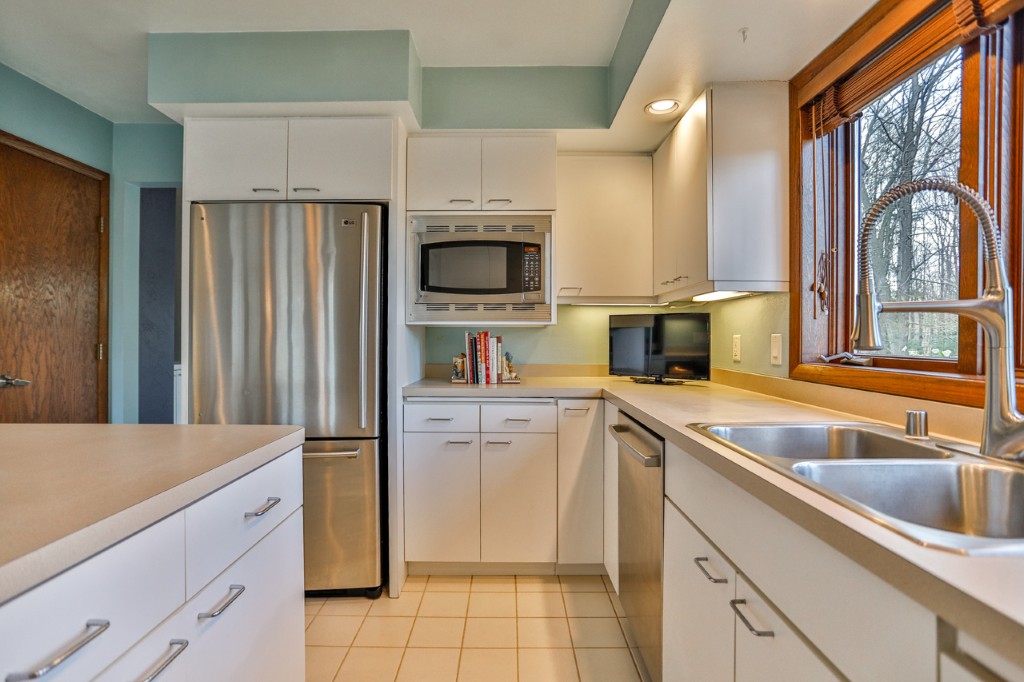 Wausau, Wisconsin, 54401, United States, 3 Bedrooms Bedrooms, ,3 BathroomsBathrooms,Residential,For Sale,1997344