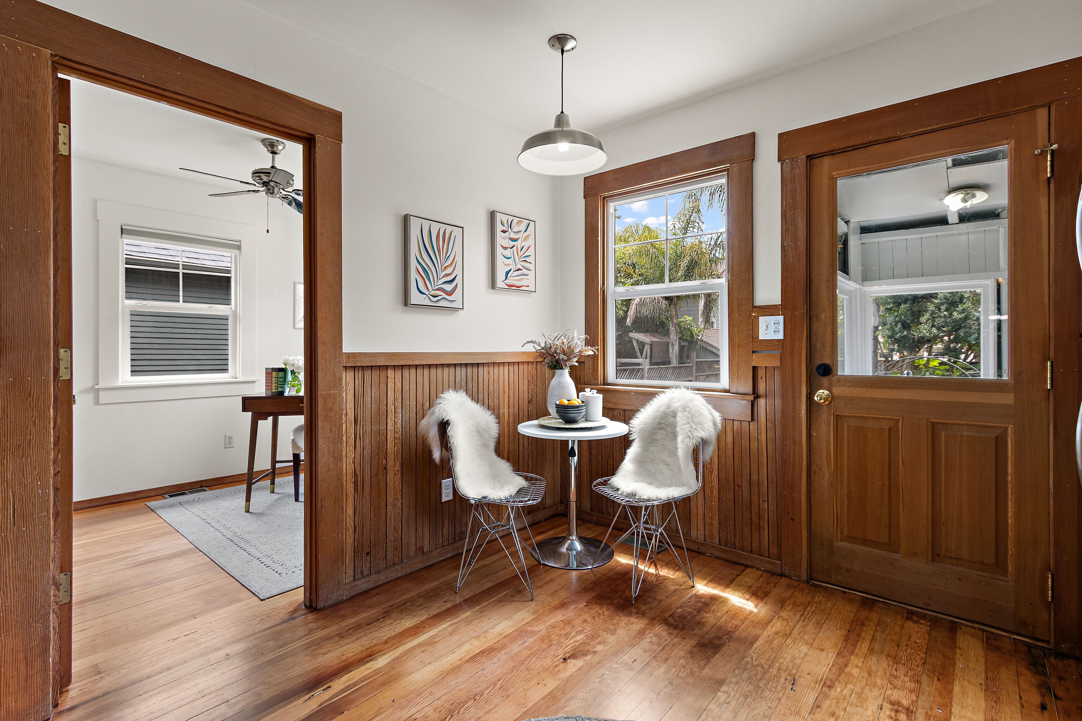  A Storybook North Oakland Cottage Offering Charm, Character, and Potential - 物件實景