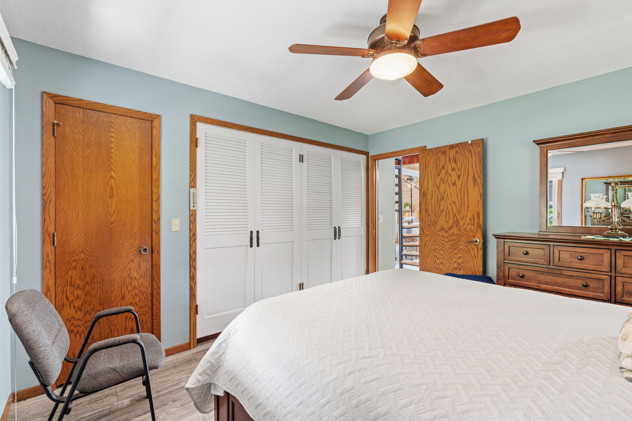  Scenic Chalet Retreat with Unforgettable Lake Pepin Views - 物件實景
