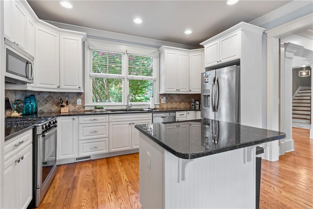 Marietta, Georgia, 30060, United States, 5 Bedrooms Bedrooms, ,4 BathroomsBathrooms,Residential,For Sale,1973923