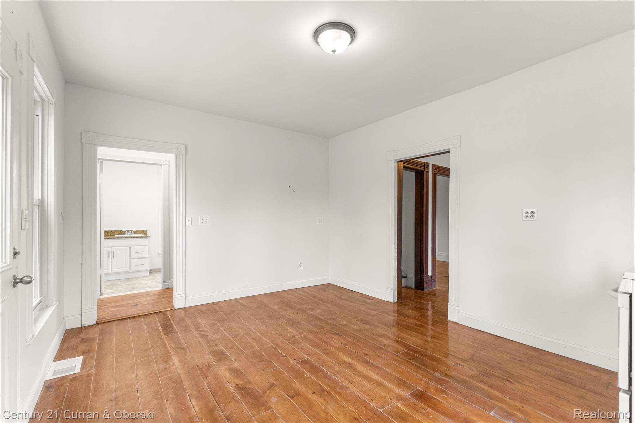 Westland, Michigan, 48185, United States, 3 Bedrooms Bedrooms, ,2 BathroomsBathrooms,Residential,For Sale,1985748