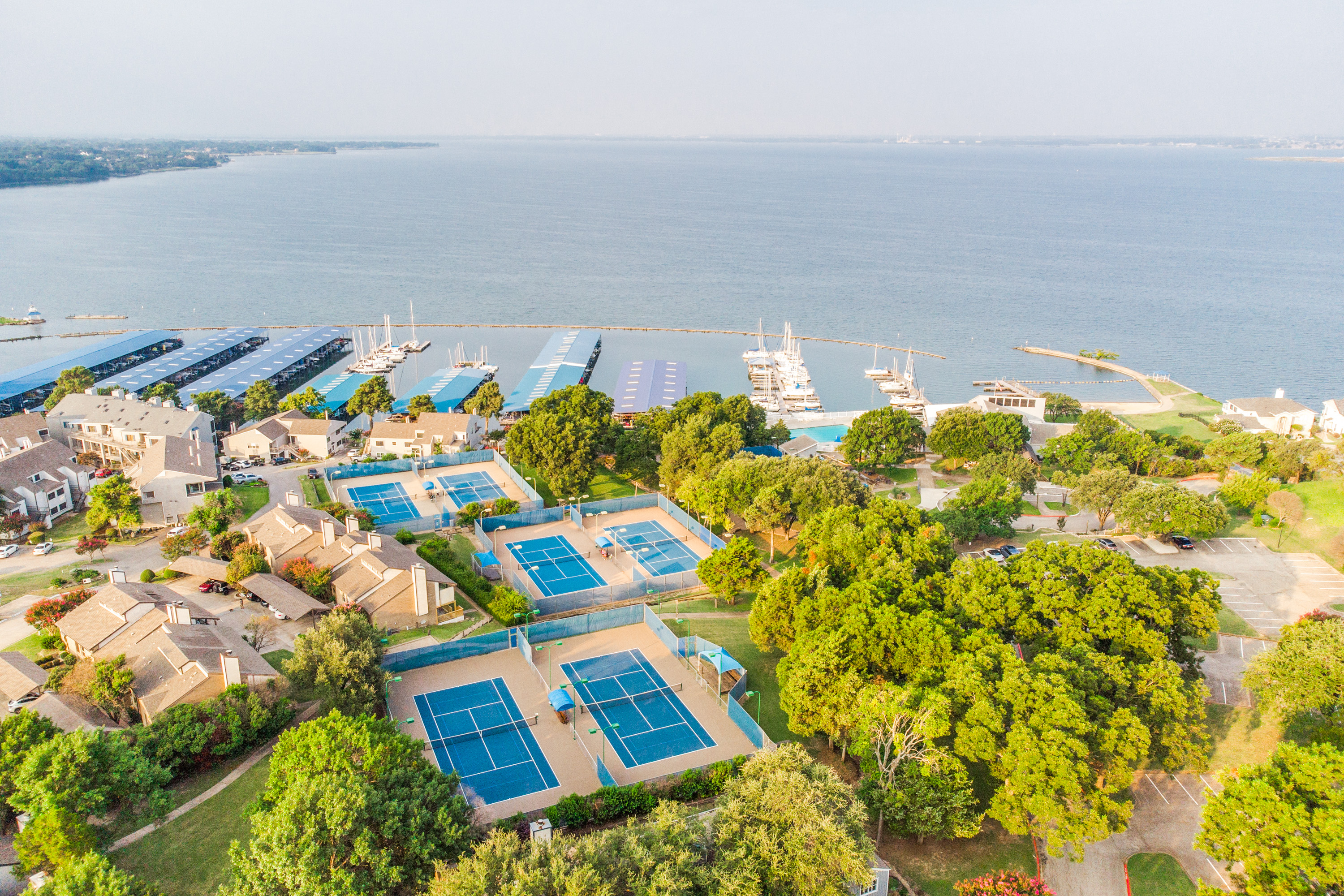  Cul-de-Sac Privacy Meets Resort-Style Living - 物件實景