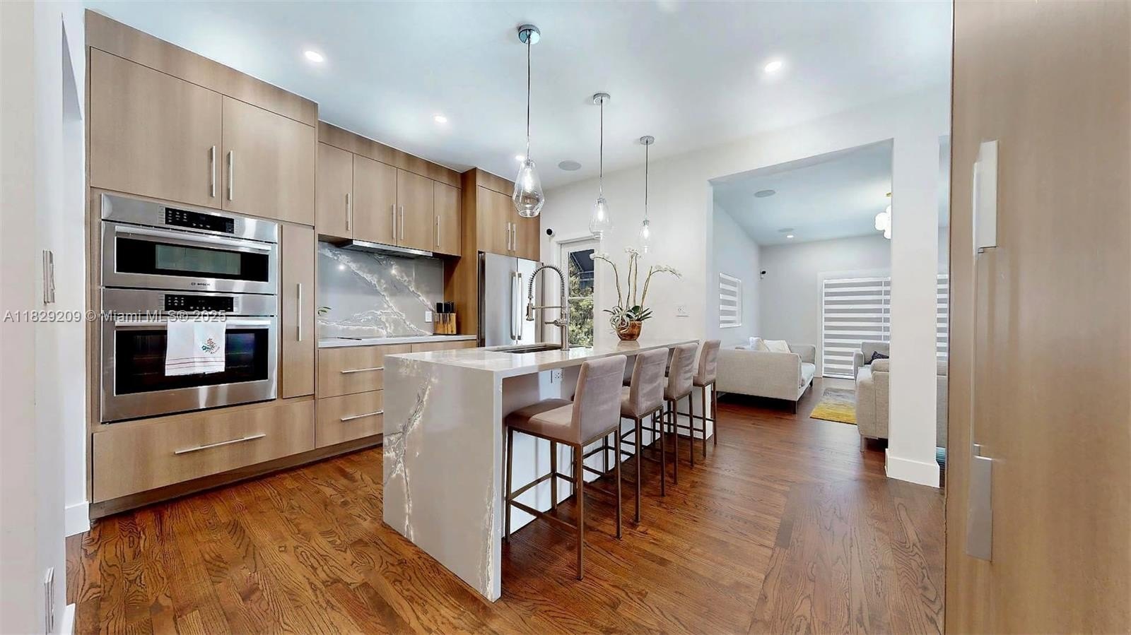 Coral Gables, Florida, 33134, United States, 4 Bedrooms Bedrooms, ,3 BathroomsBathrooms,Residential,For Sale,1976350