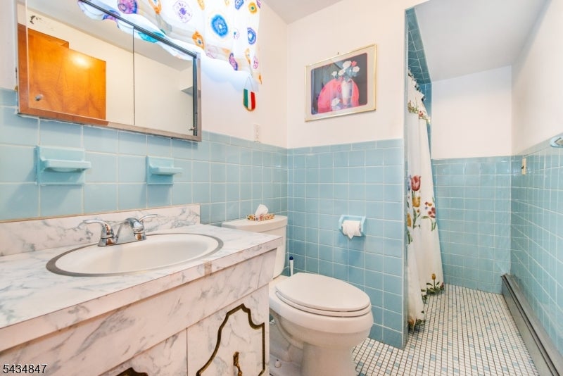 Woodland Park, New Jersey, 07424, United States, 3 Bedrooms Bedrooms, ,3 BathroomsBathrooms,Residential,For Sale,2048674