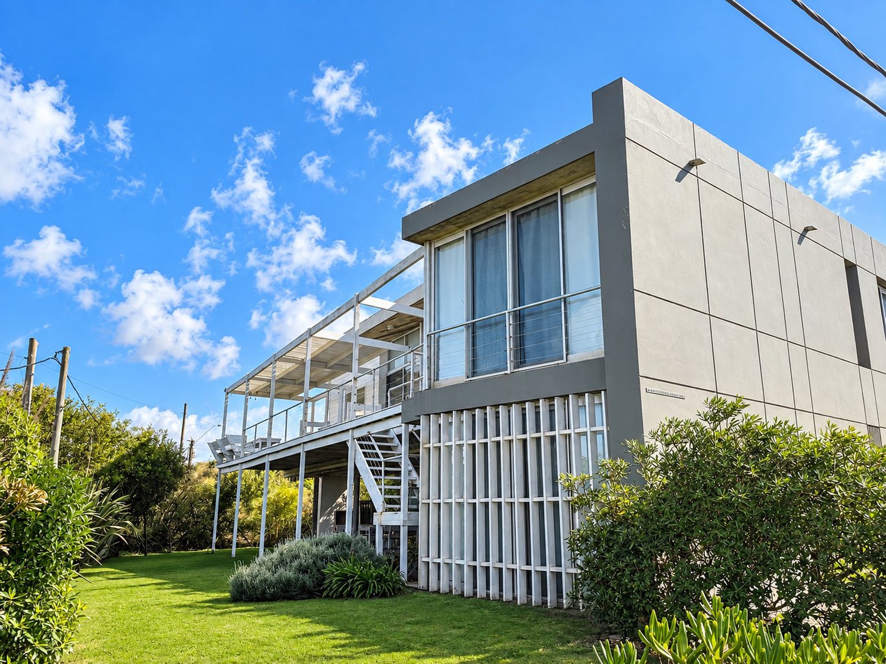  Modern House Steps from the Sea - 物件實景