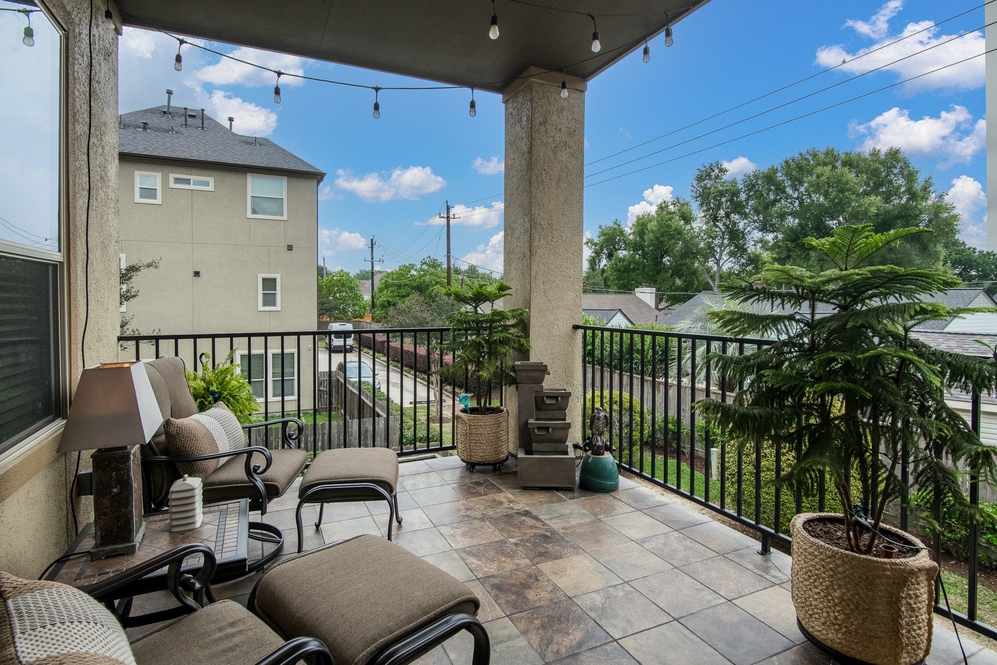 Enclave Shadows Ct, Houston, TX 77043