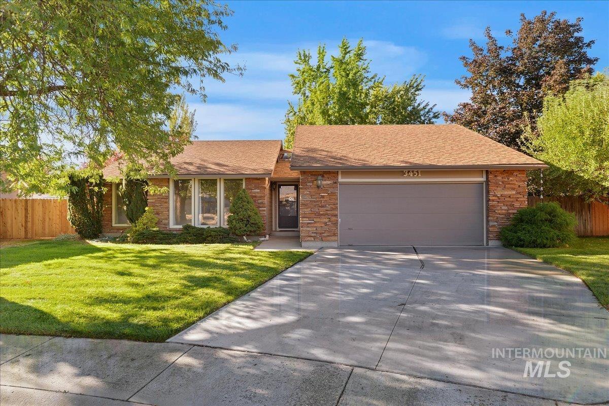 Boise, Idaho, 83716, United States, 3 Bedrooms Bedrooms, ,2 BathroomsBathrooms,Residential,For Sale,1961736