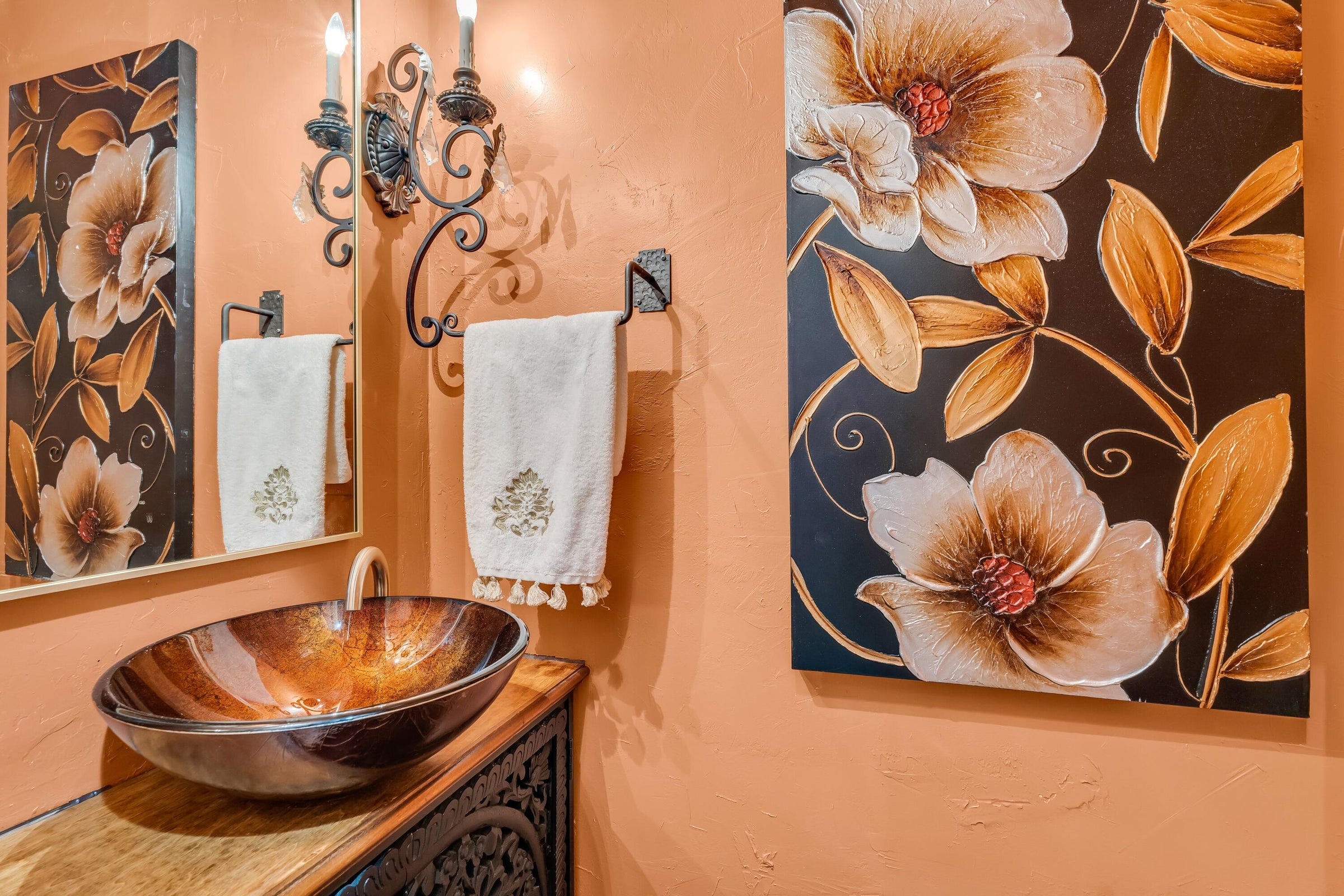 Columbus, Mississippi, 39705, United States, 4 Bedrooms Bedrooms, ,4 BathroomsBathrooms,Residential,For Sale,1976327